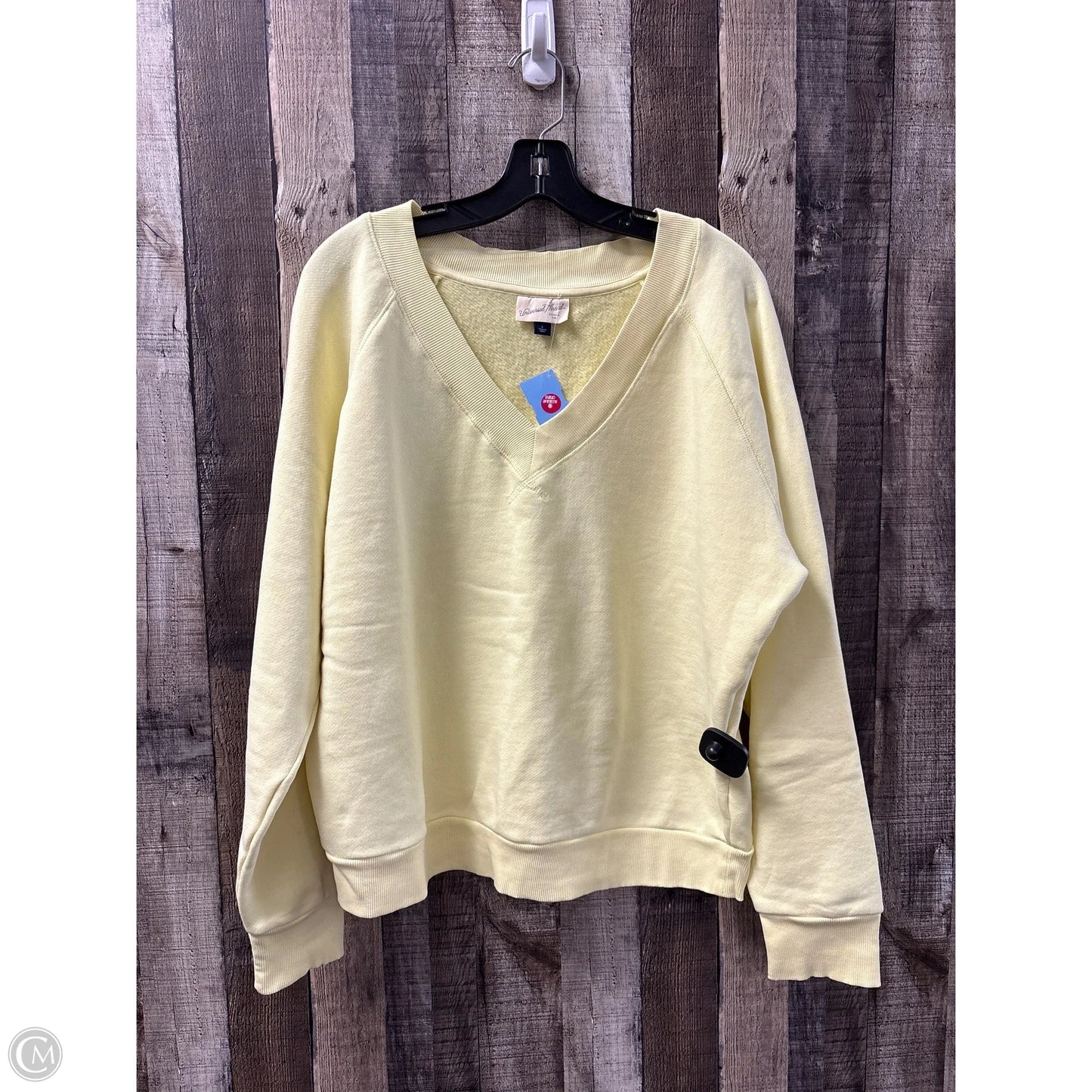 Top Long Sleeve By Universal Thread In Yellow, Size: L