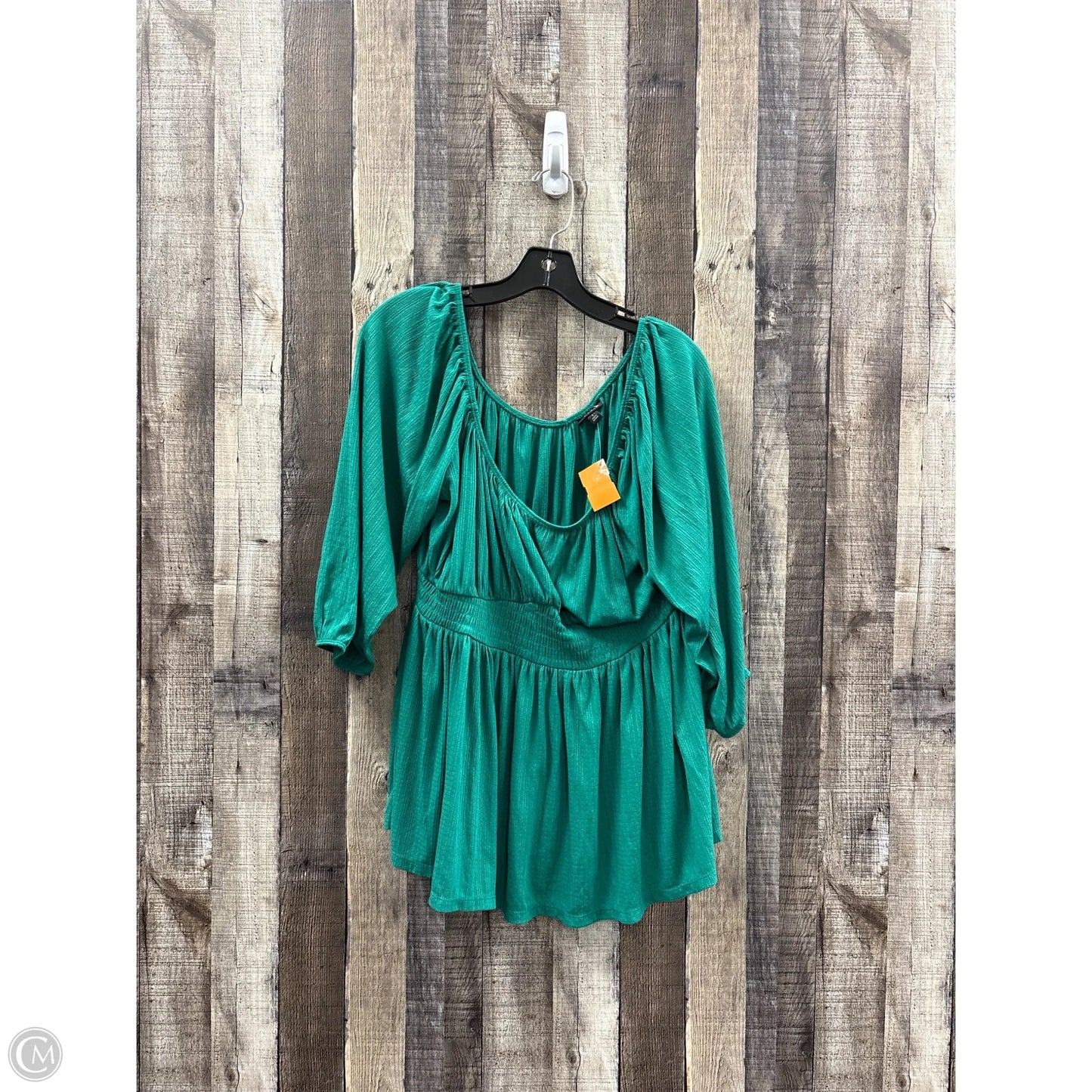 Top Long Sleeve By Torrid In Green, Size: Xl