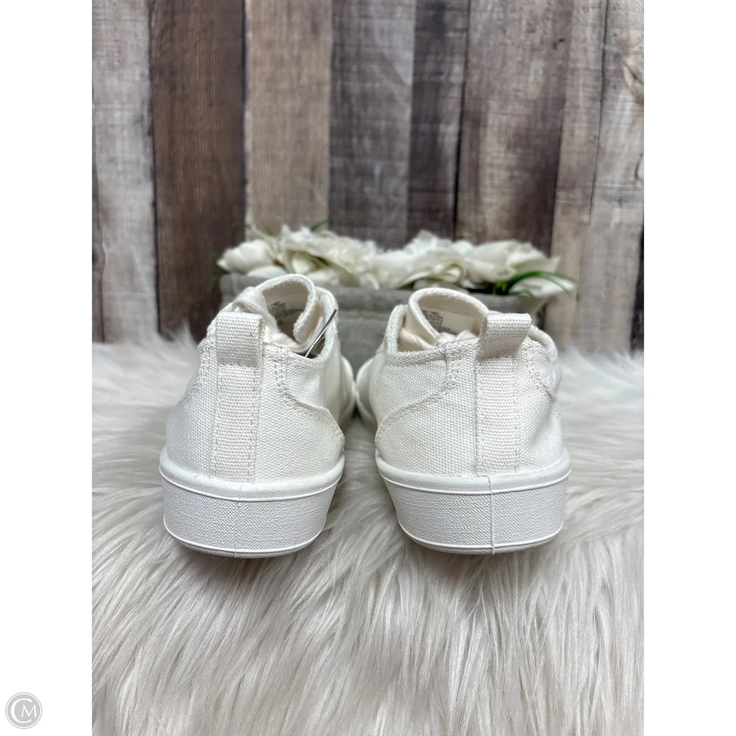 Shoes Athletic By Sonoma In White, Size: 7