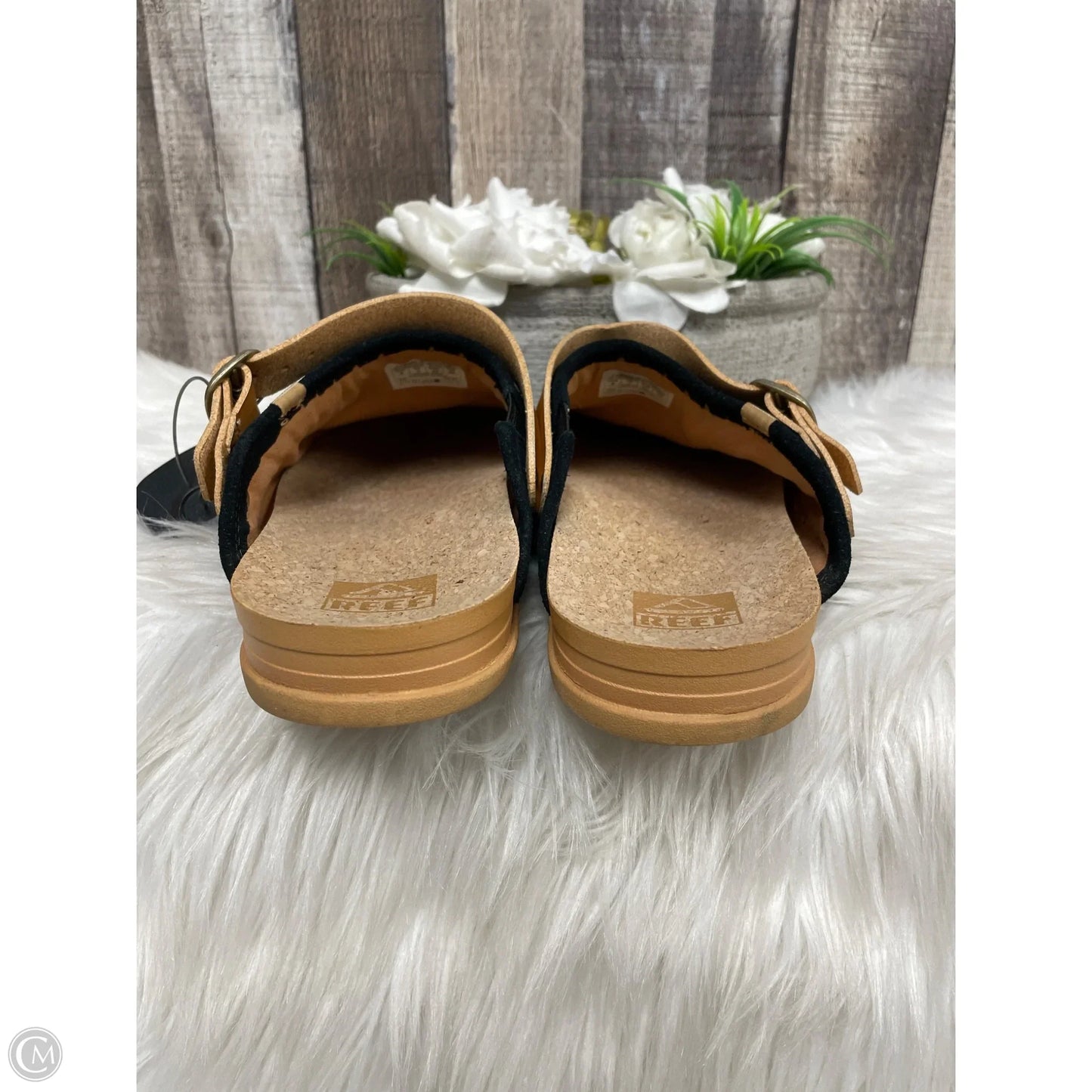 Shoes Flats By Reef In Black, Size: 9