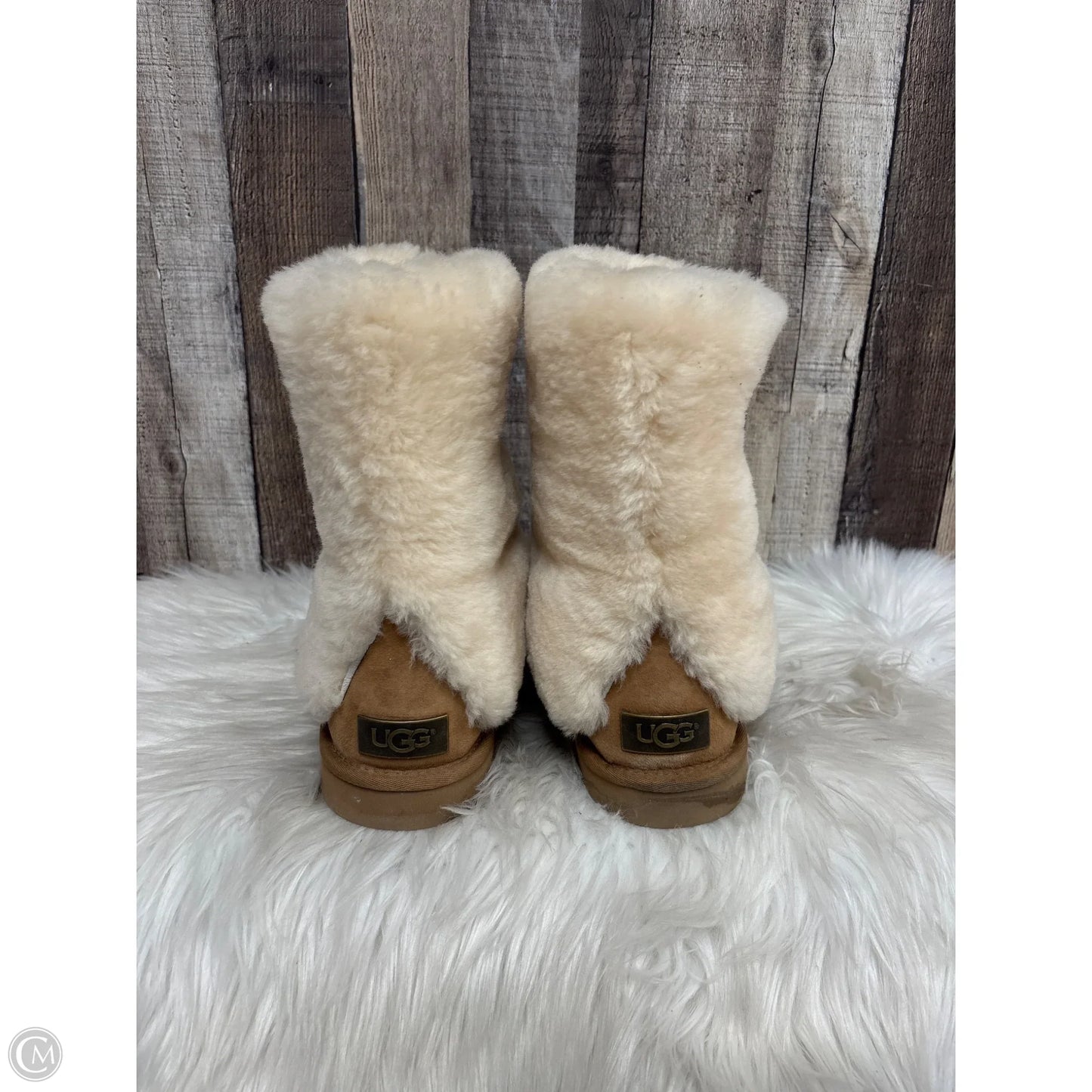 Shoes Designer By Ugg In Tan, Size: 11