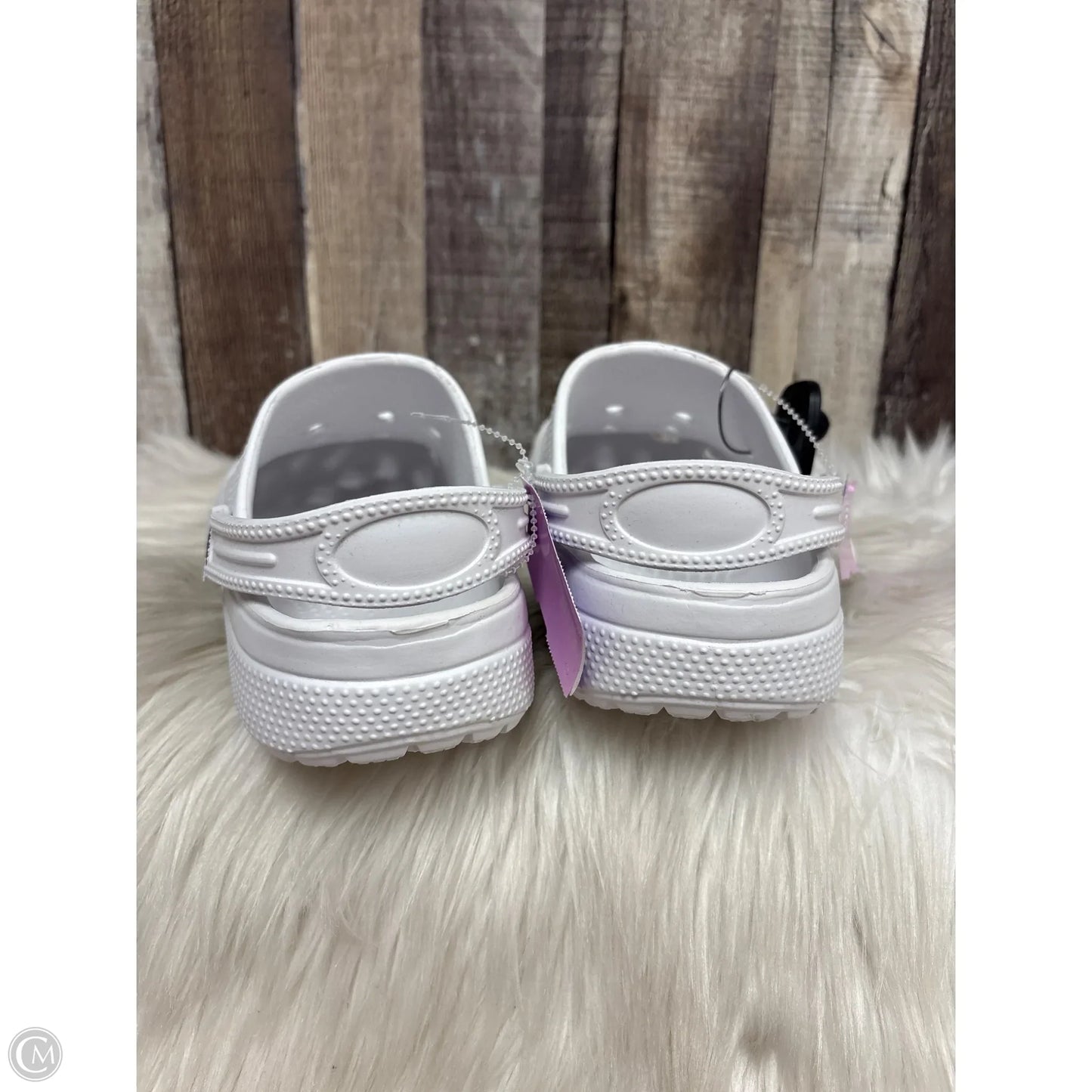 Shoes Flats By Cmf In White, Size: 9