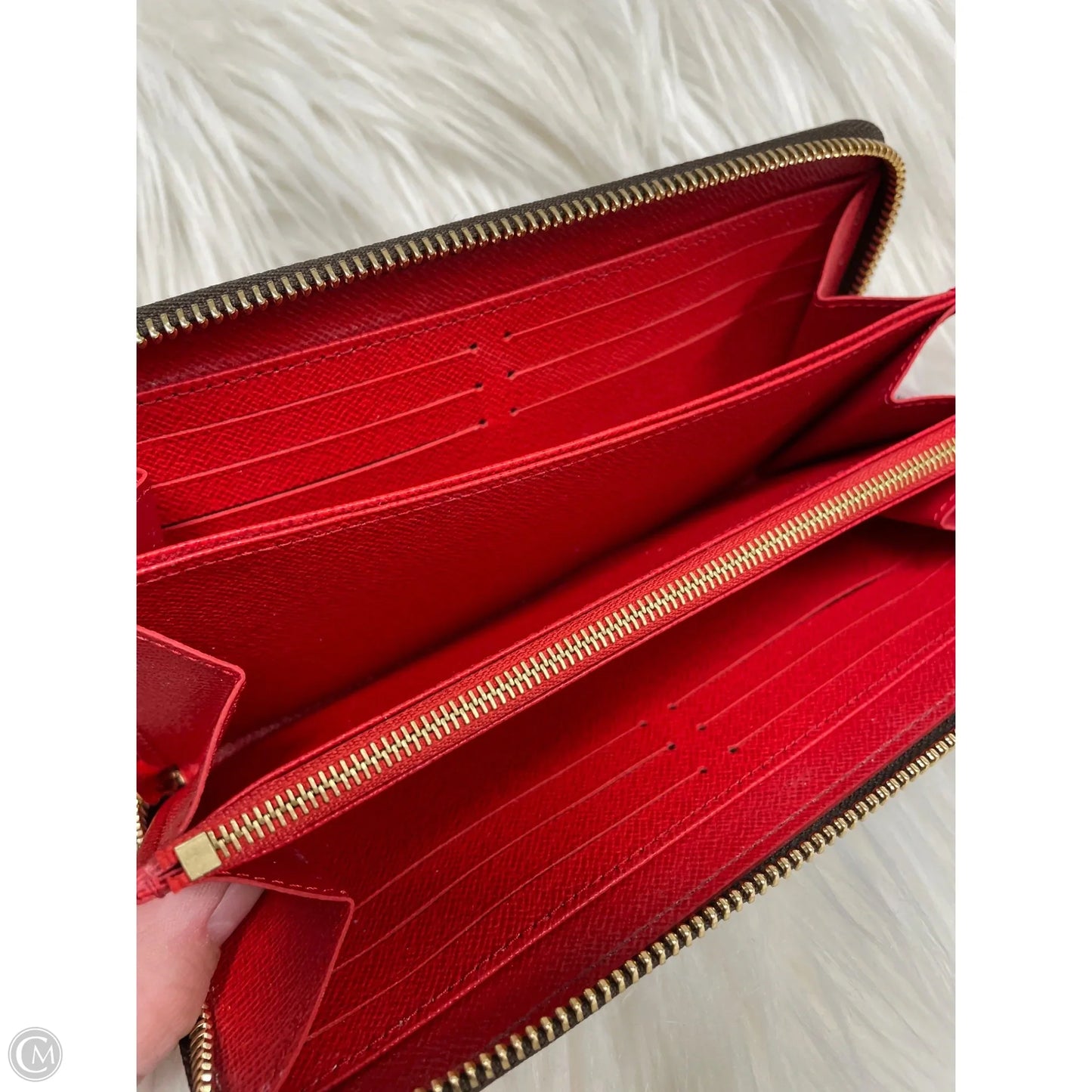 Wallet Luxury Designer By Louis Vuitton, Size: Medium