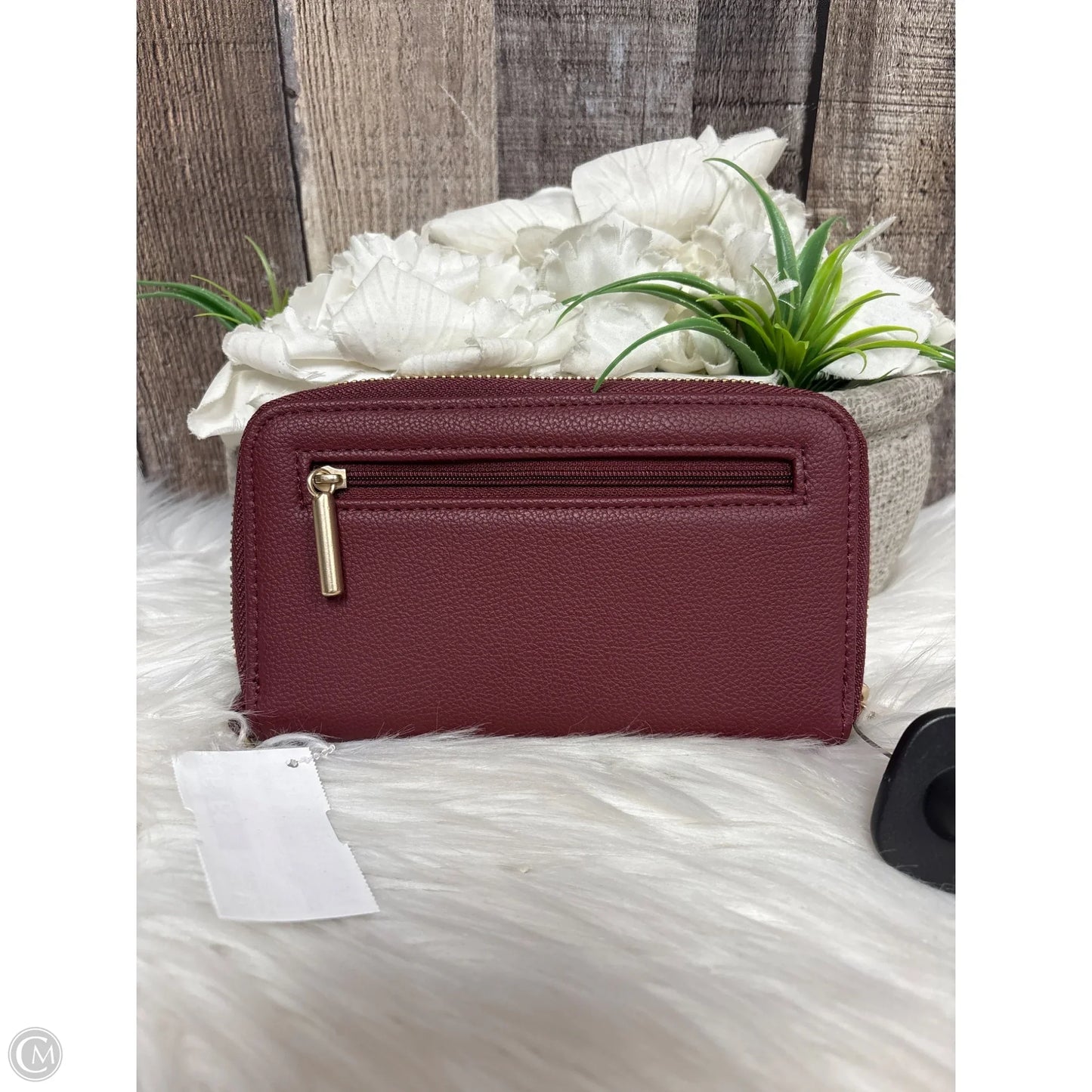 Wallet By Thirty One, Size: Medium