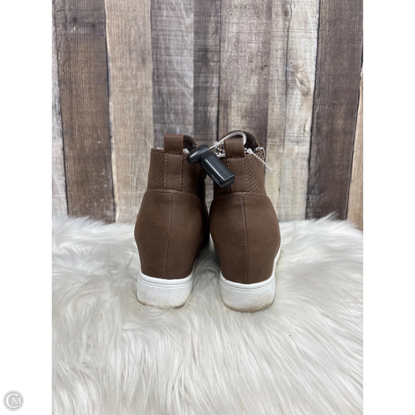 Boots Ankle Heels By Cme In Brown, Size: 8.5