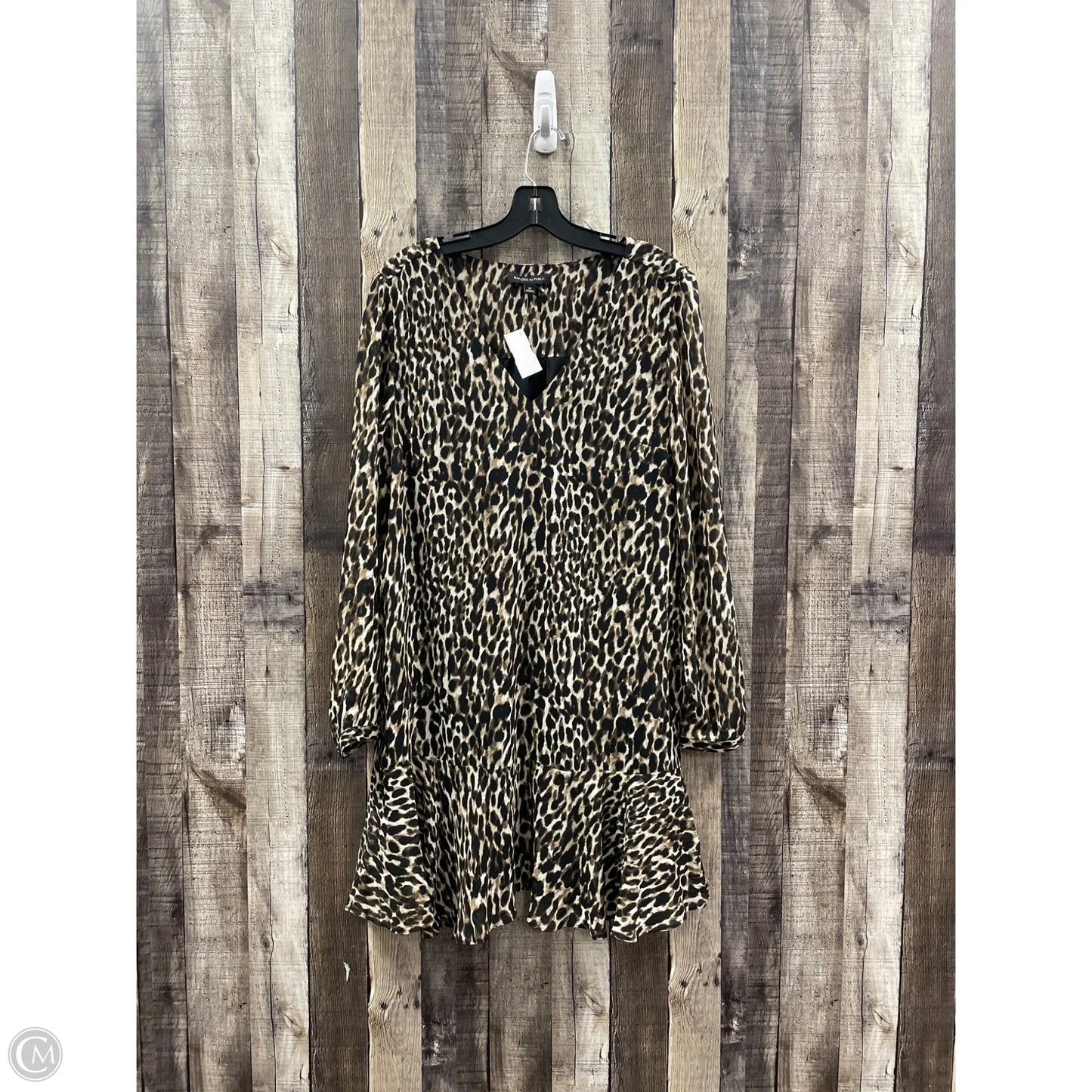 Dress Casual Short By Banana Republic In Animal Print, Size: L