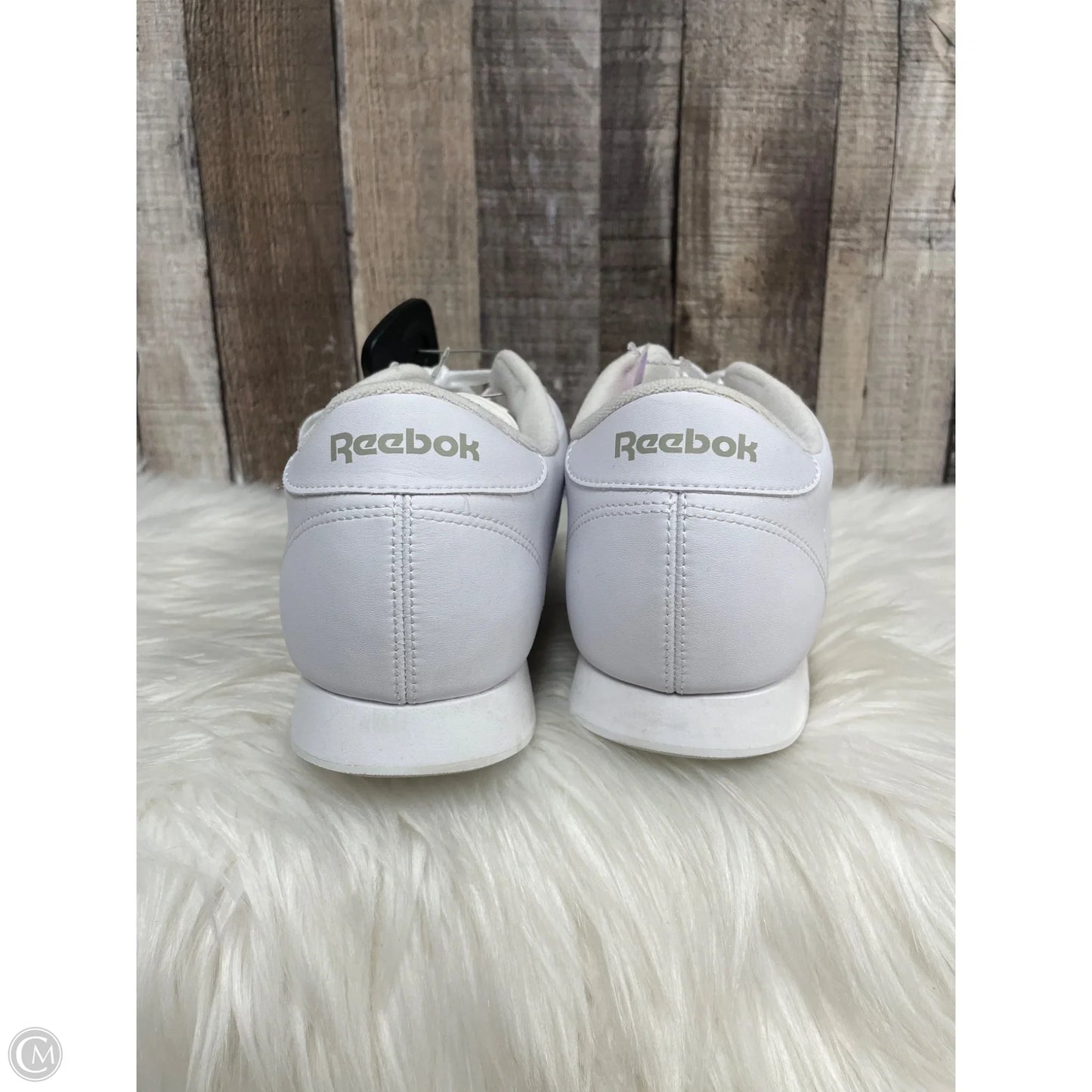 Shoes Athletic By Reebok In White, Size: 11