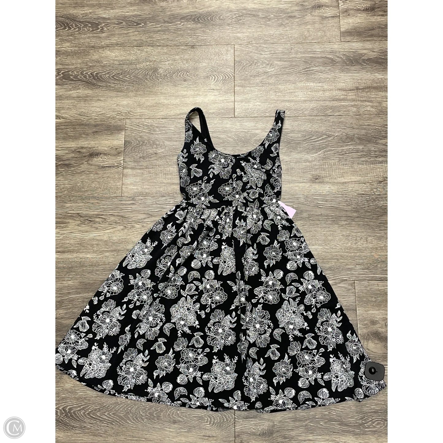 Dress Casual Short By Dip In Black & White, Size: Xs