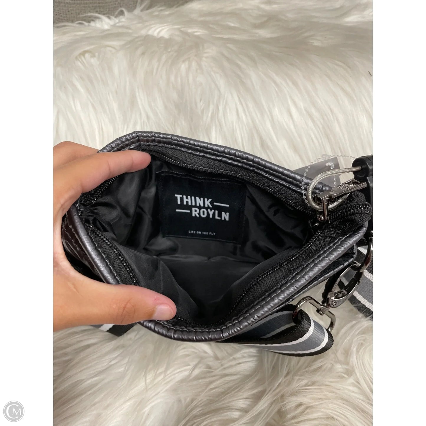 Crossbody By Think Royln, Size: Small