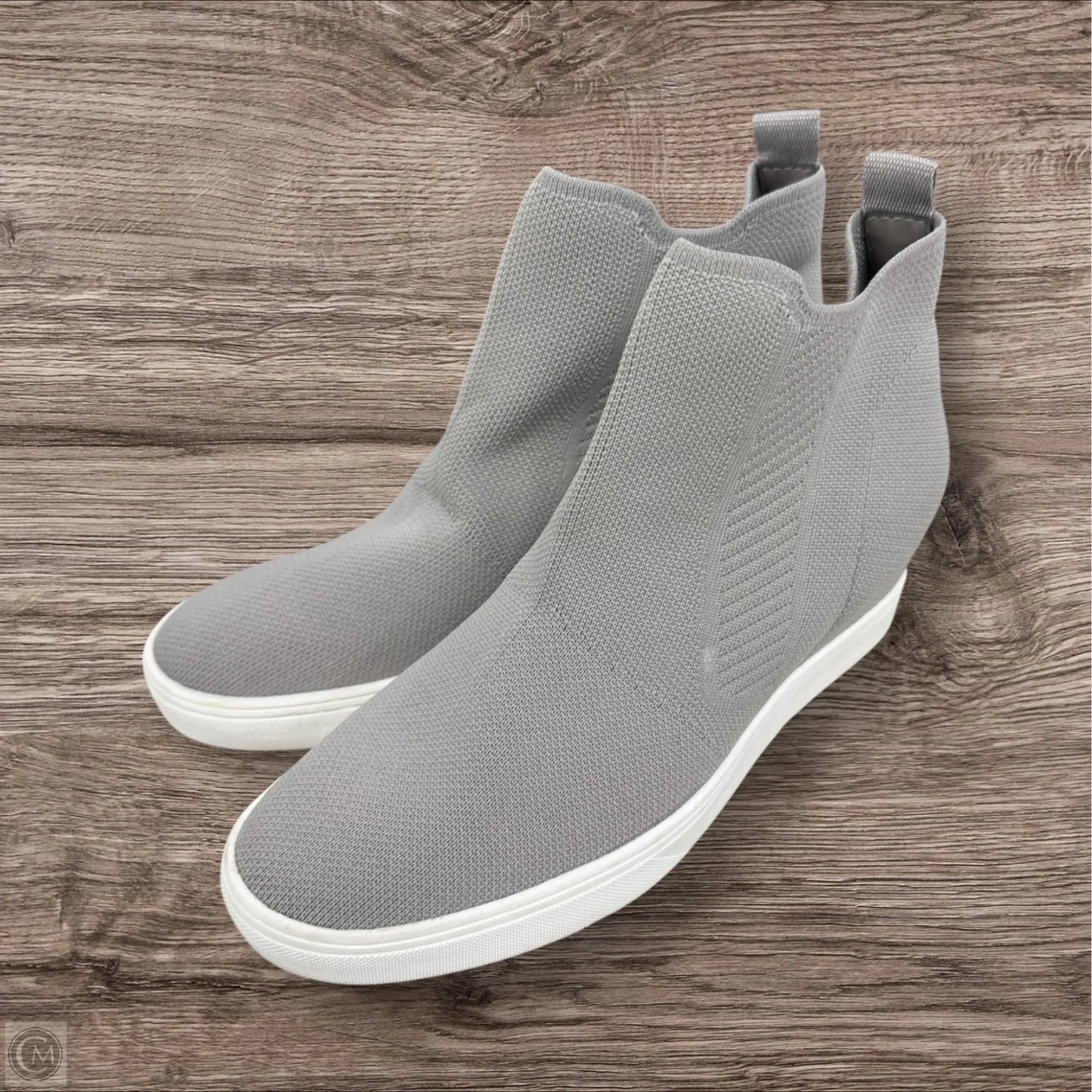 Shoes Sneakers By Mia In Grey, Size: 8.5