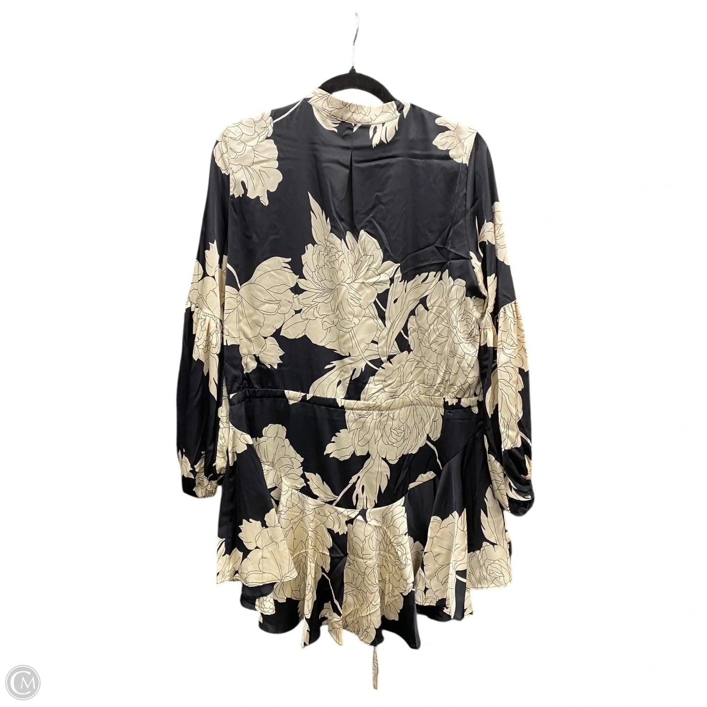 Dress Casual Short By Clothes Mentor In Black & Cream, Size: L