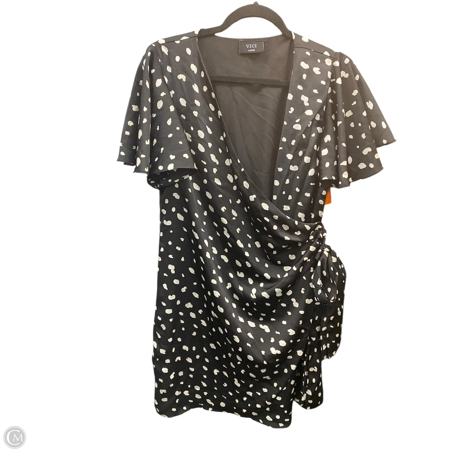 Dress Casual Short By Vici In Black & White, Size: L