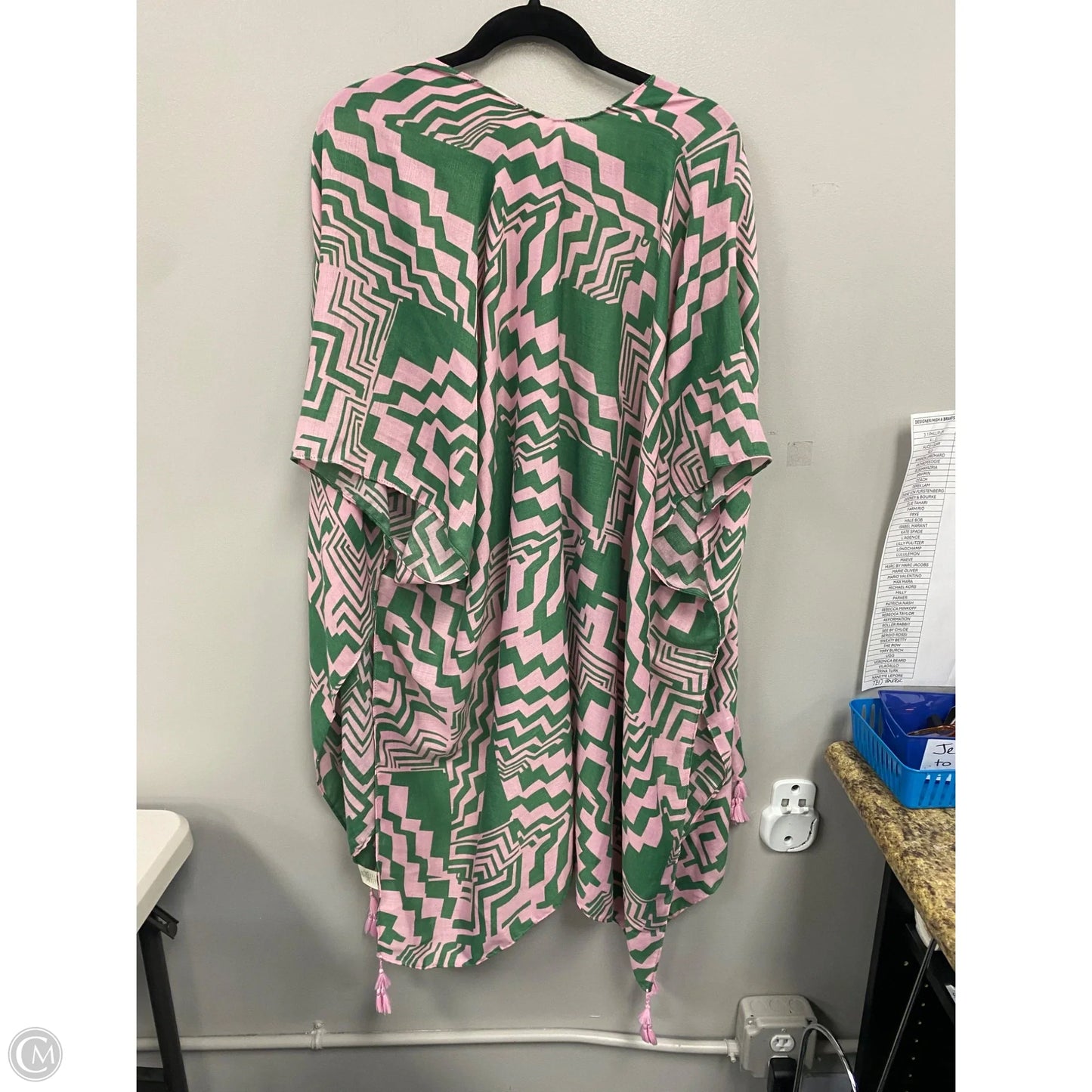 Swimwear Cover-up By Do Everything In Love In Green & Pink, Size: Osfm