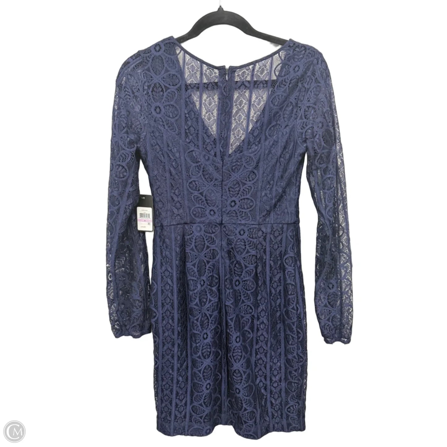 Dress Casual Short By Guess In Navy, Size: 6