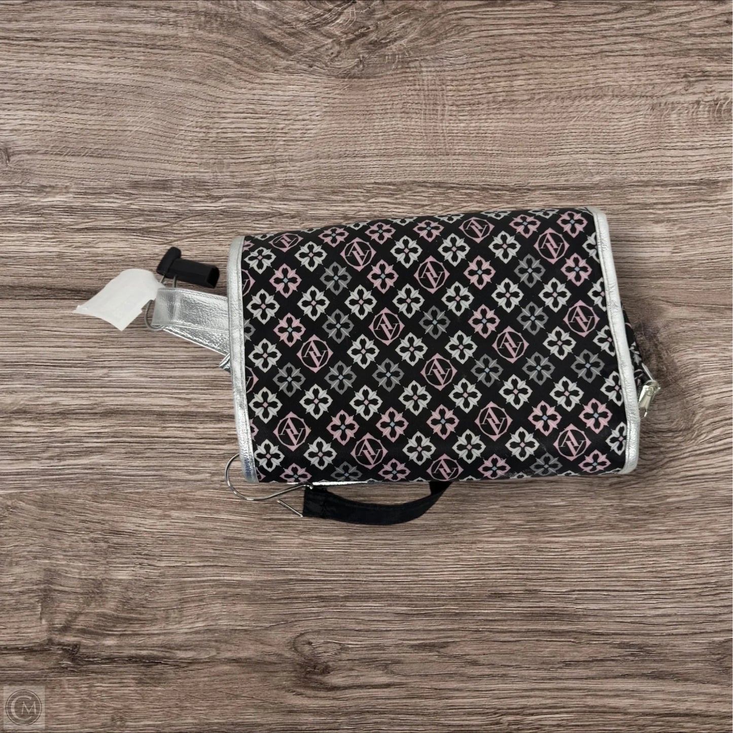 Makeup By Clothes Mentor, Size: Medium