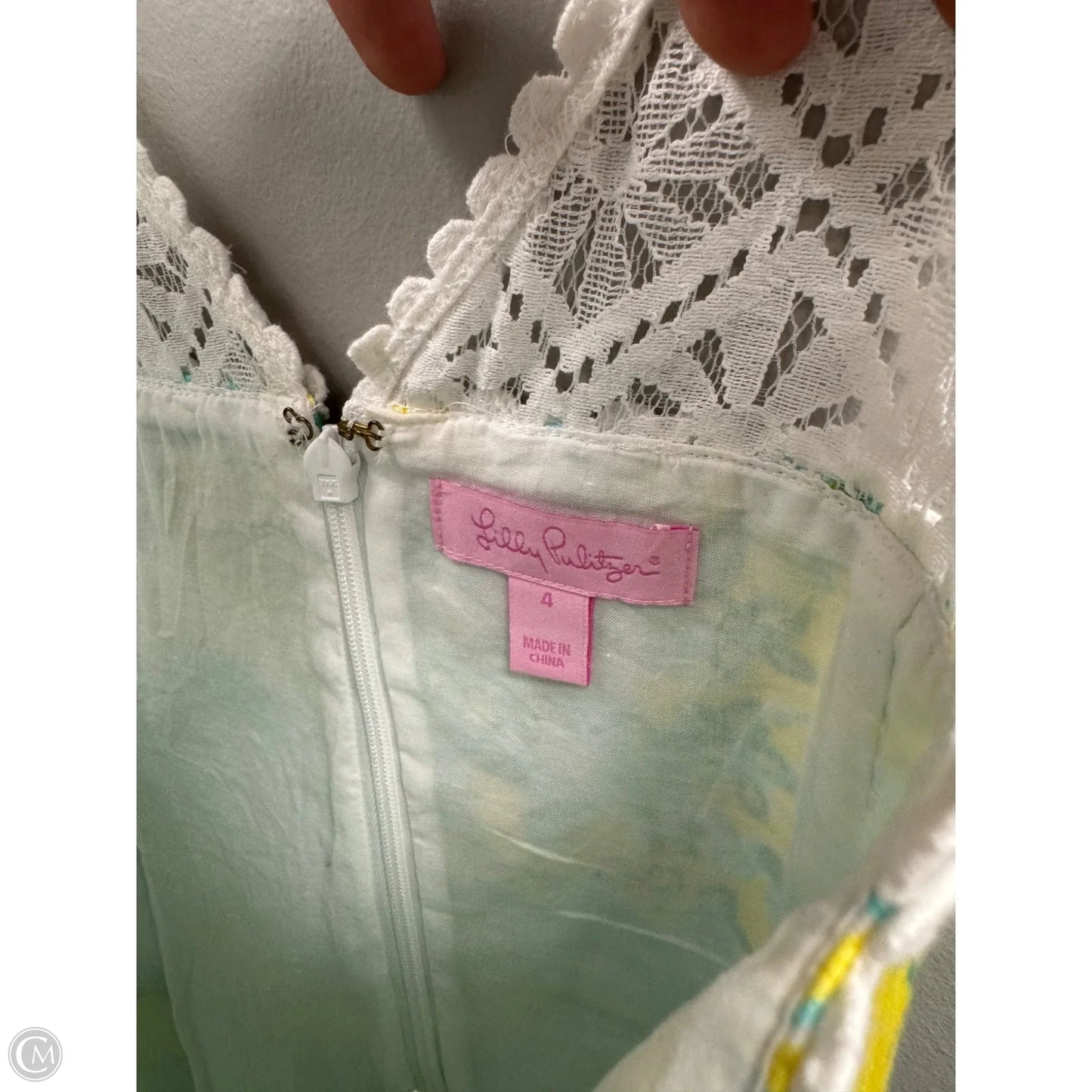 Dress Designer By Lilly Pulitzer In White & Yellow, Size: 4