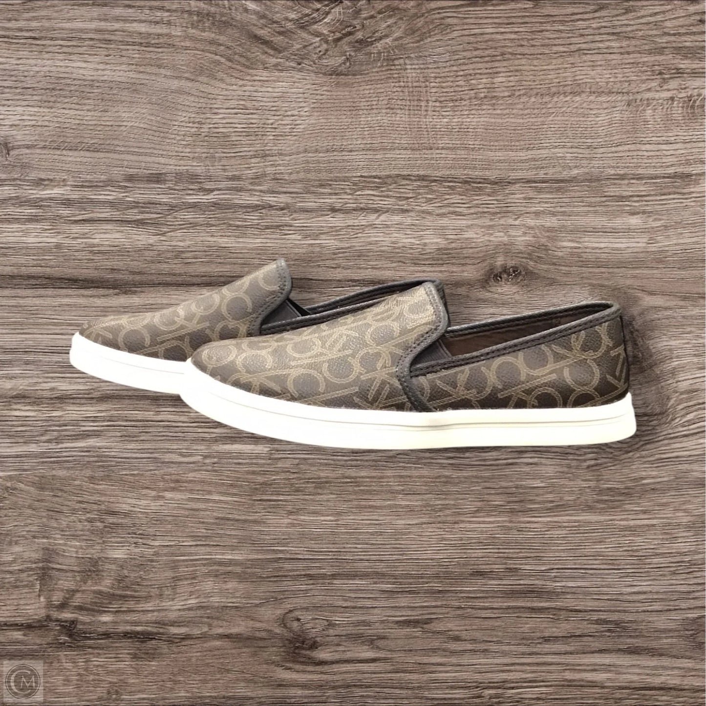 Shoes Flats By Calvin Klein In Brown & White, Size: 8.5