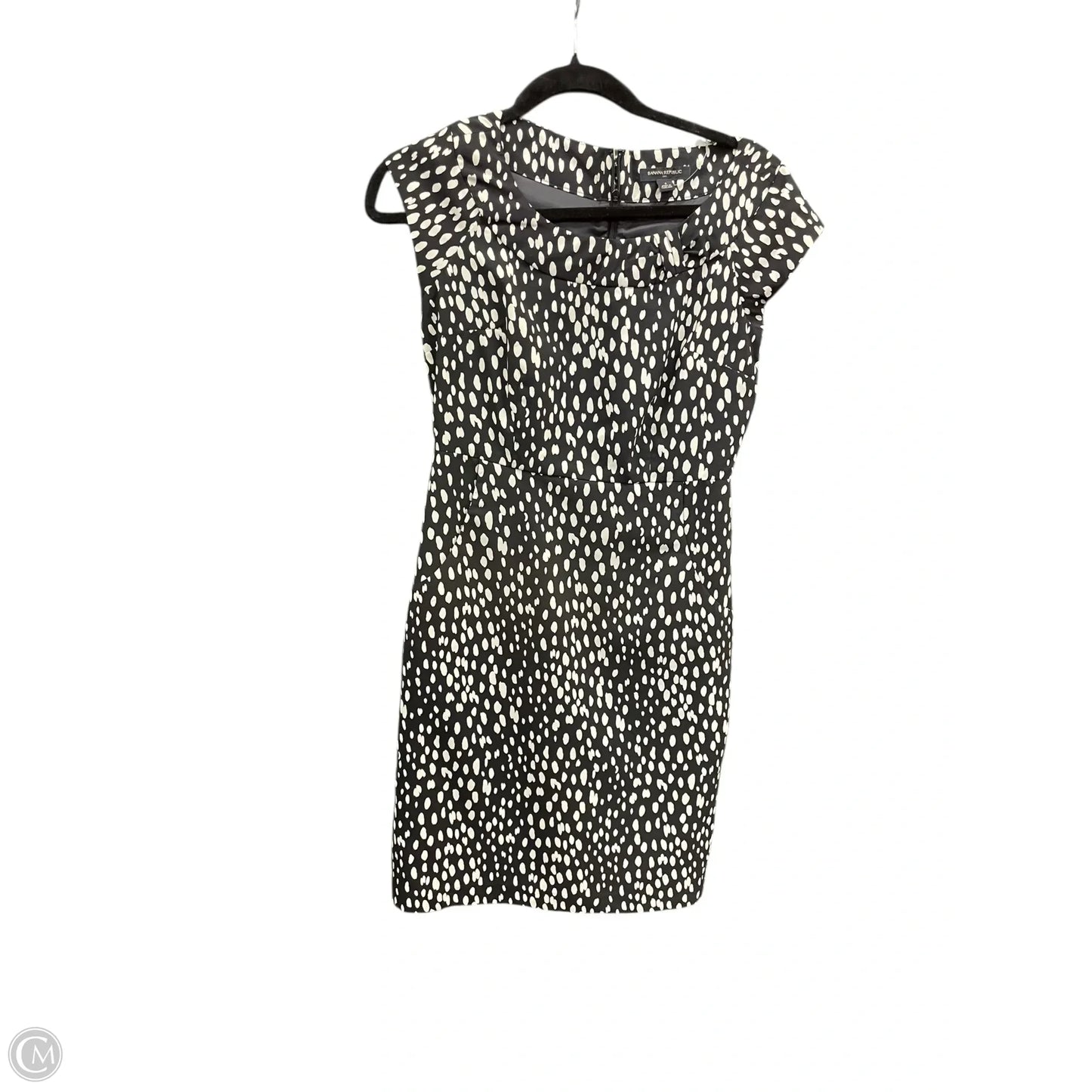 Dress Casual Short By Banana Republic In Black & Cream, Size: 0