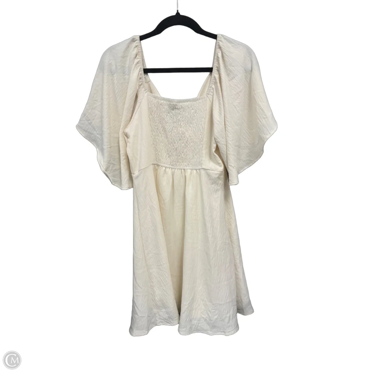 Dress Casual Short By Clothes Mentor In Cream, Size: M