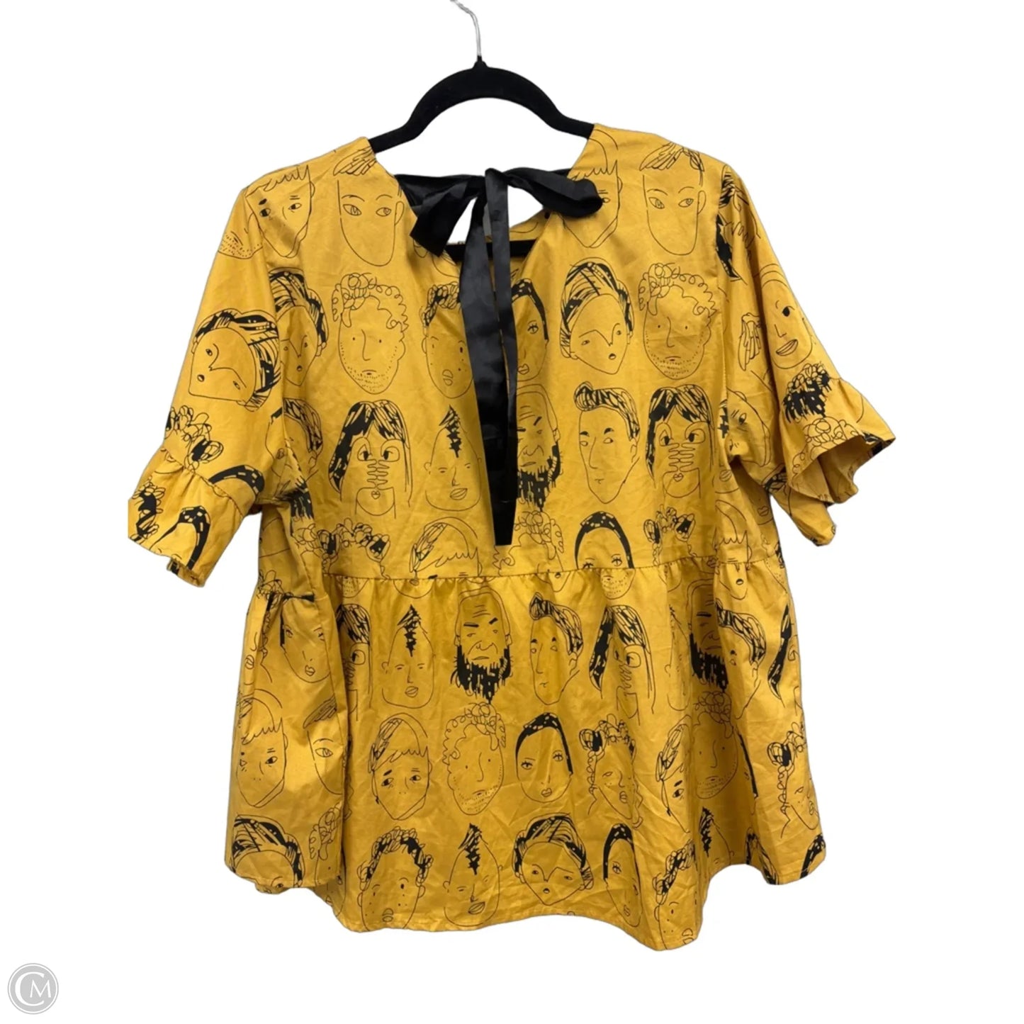 Top Short Sleeve By Clothes Mentor In Black & Gold, Size: 1x