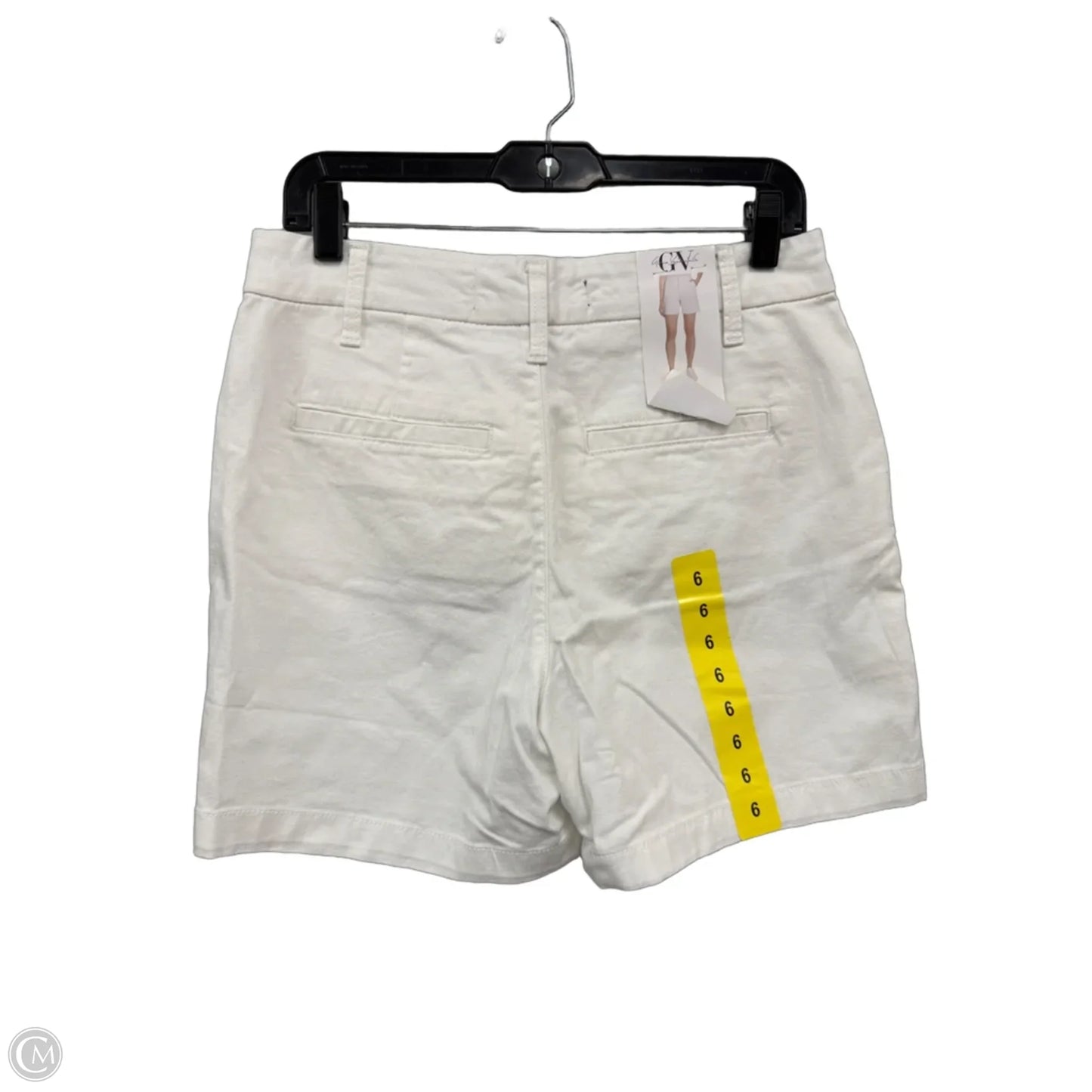 Shorts By Gloria Vanderbilt In White, Size: 6