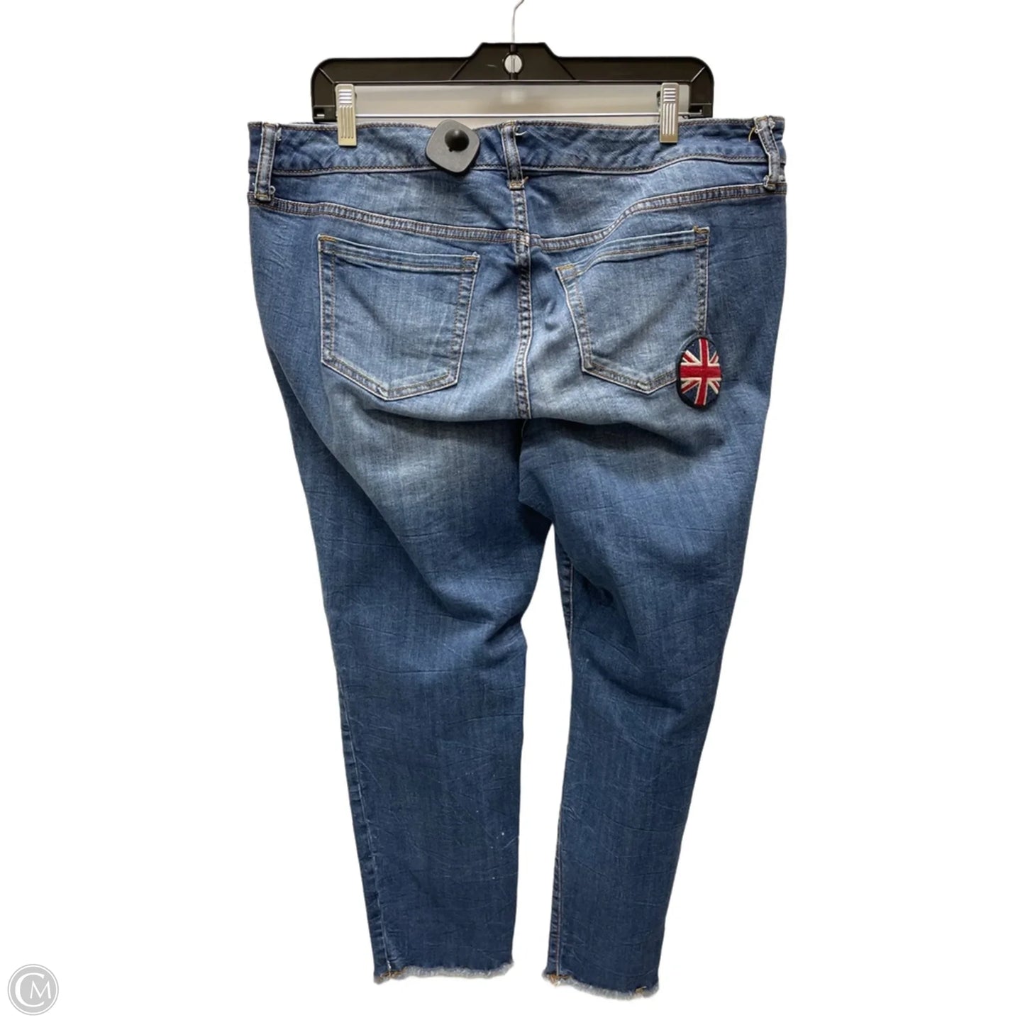 Jeans Cropped By Torrid In Blue Denim, Size: 16