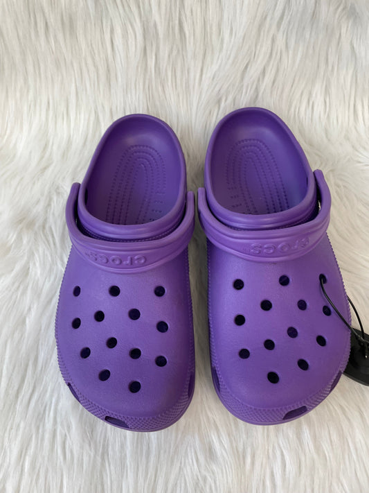 Shoes Flats By Crocs  Size: 11