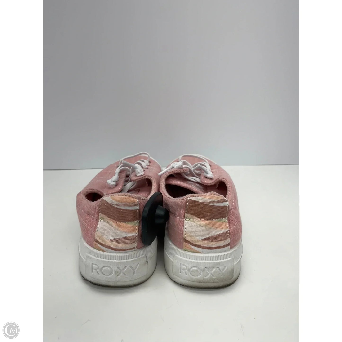 Shoes Sneakers By Roxy In Pink & White, Size: 8.5