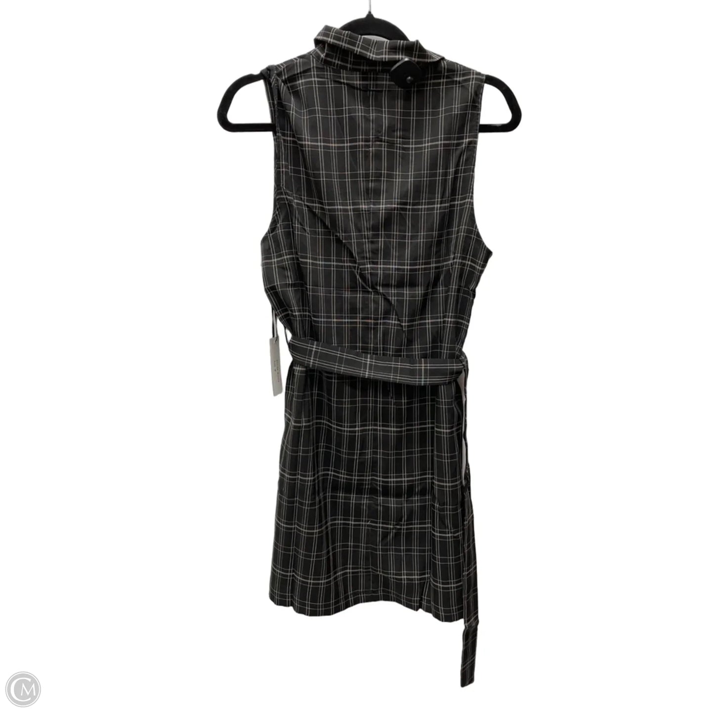 Dress Casual Short By Clothes Mentor In Plaid Pattern, Size: M