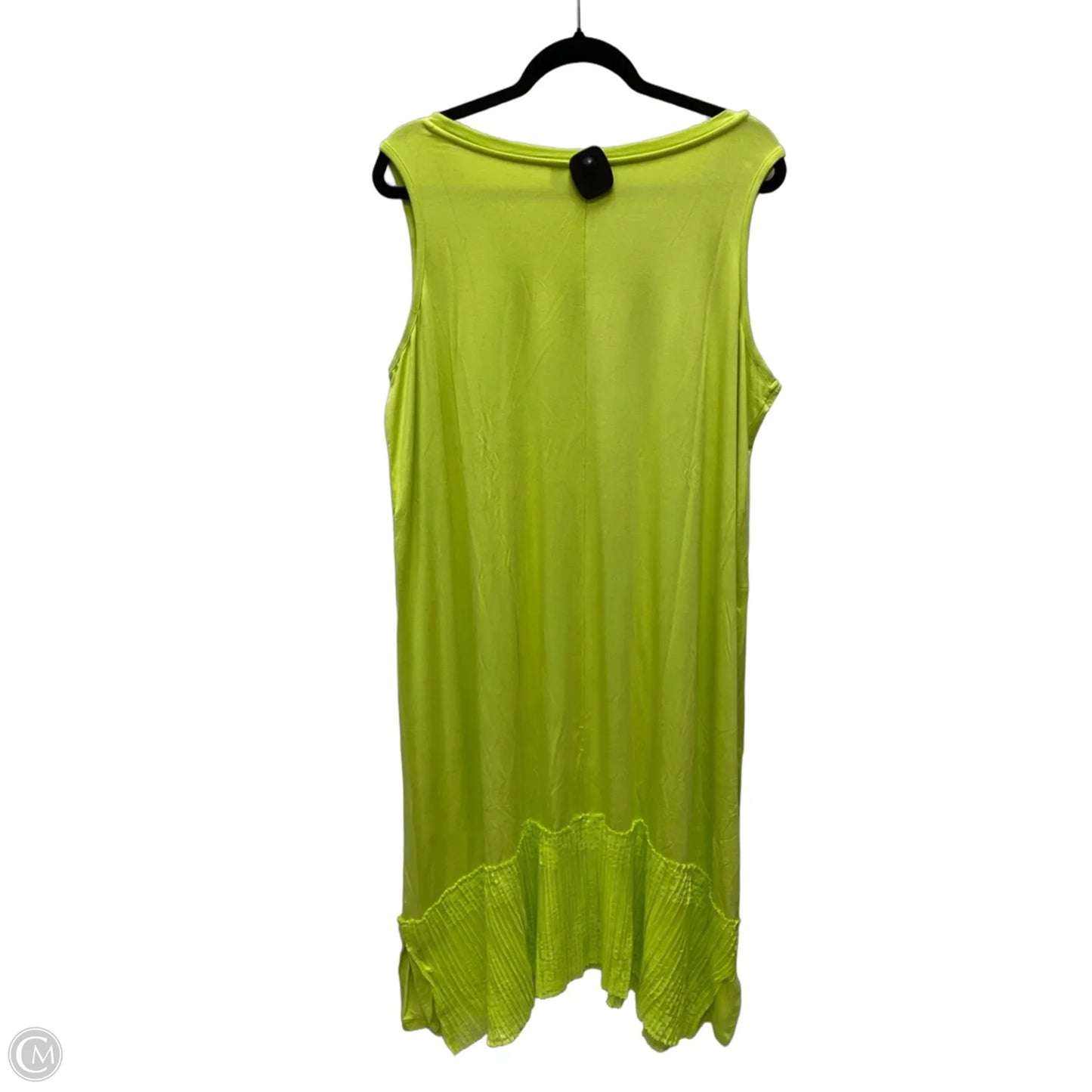 Dress Casual Short By Logo In Green, Size: Xl