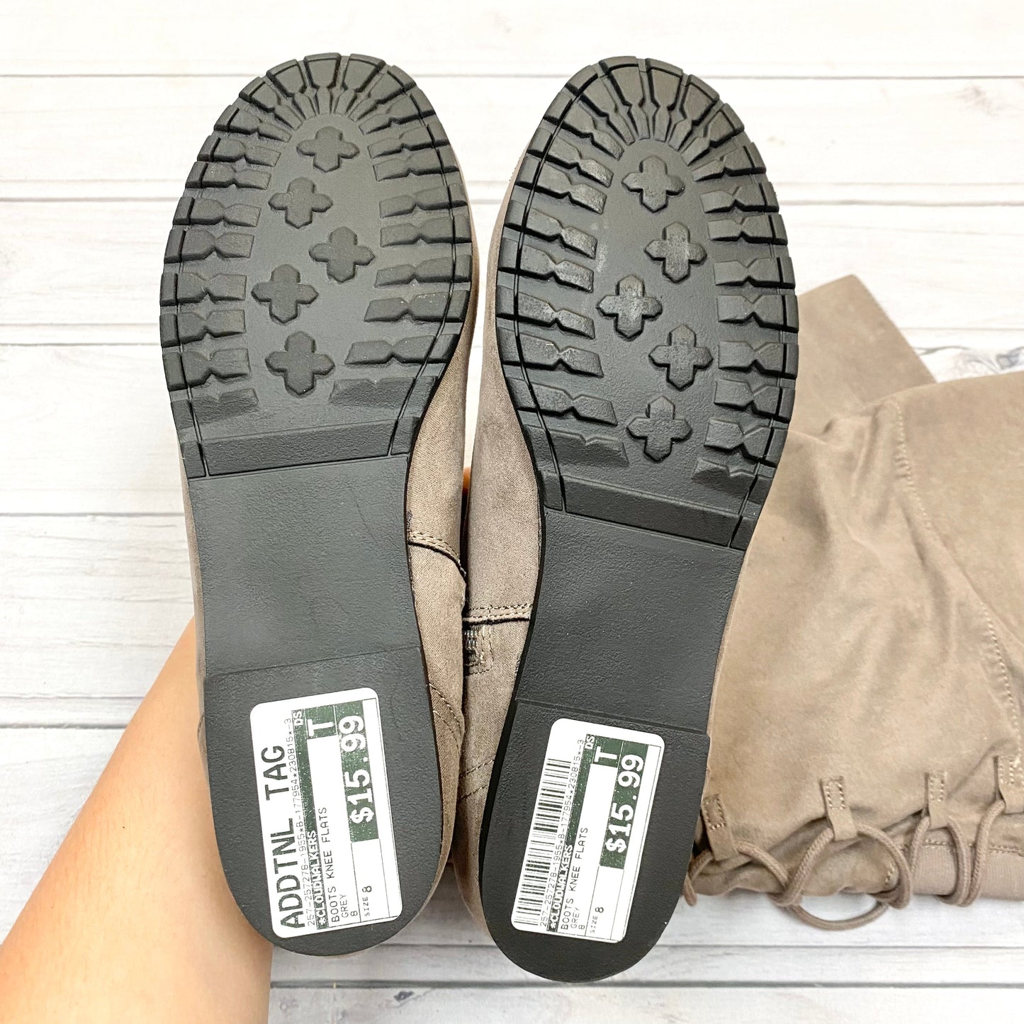 Boots Knee Flats By Cloudwalkers Size: 8