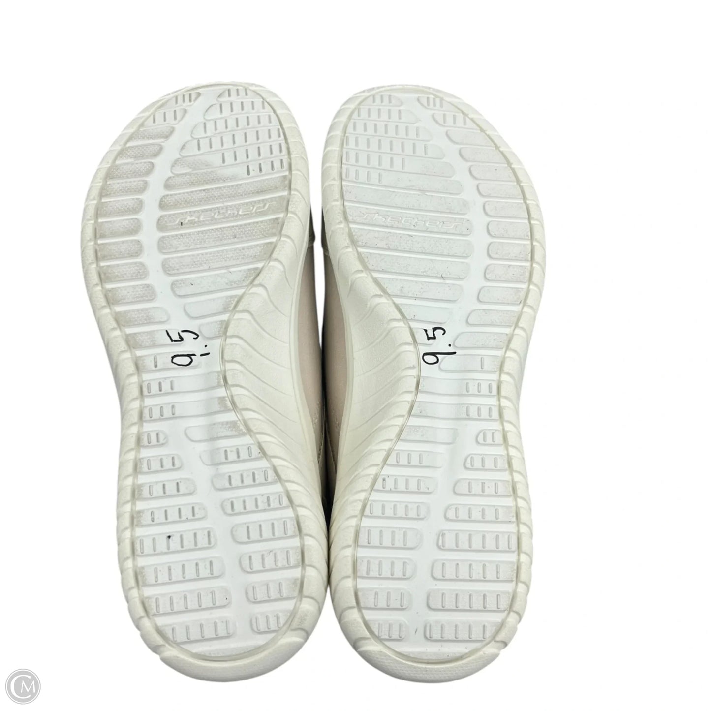 Shoes Sneakers By Skechers In Cream, Size: 9.5