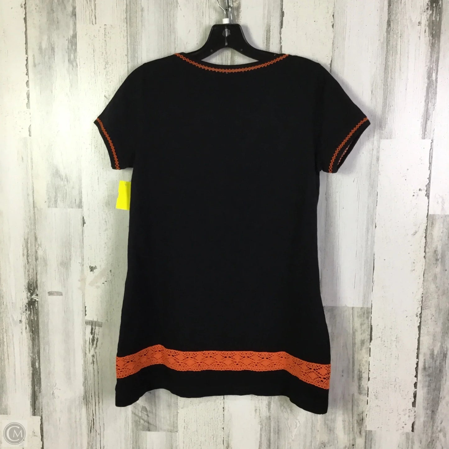 Top Short Sleeve By Clothes Mentor In Black & Orange, Size: S