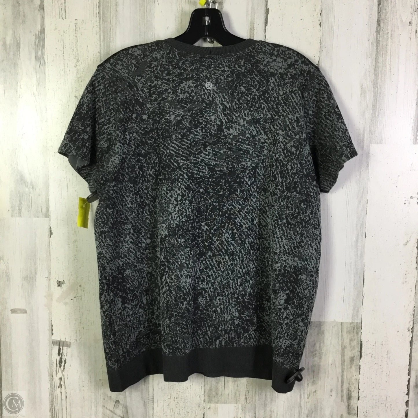 Athletic Top Short Sleeve By Lululemon In Grey, Size: 10