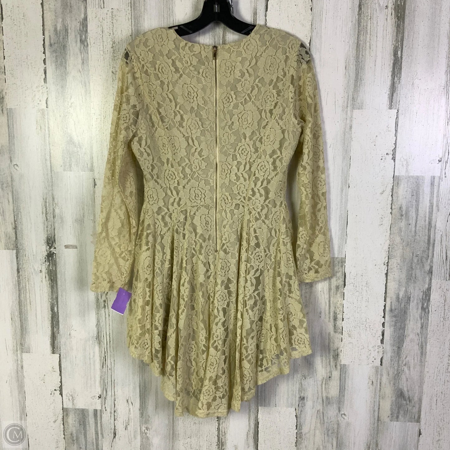 Dress Casual Short By Altard State In Cream, Size: M