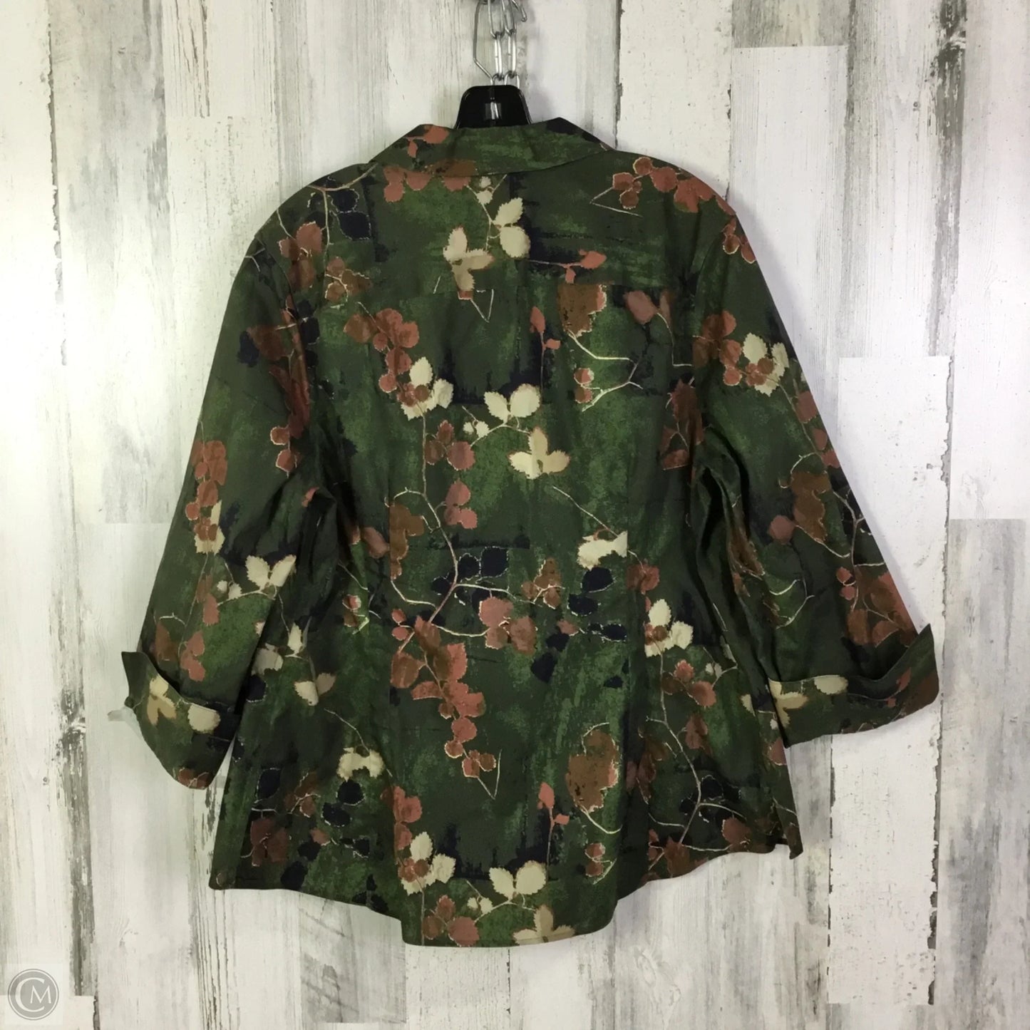 Top 3/4 Sleeve By Investments In Green, Size: 1x