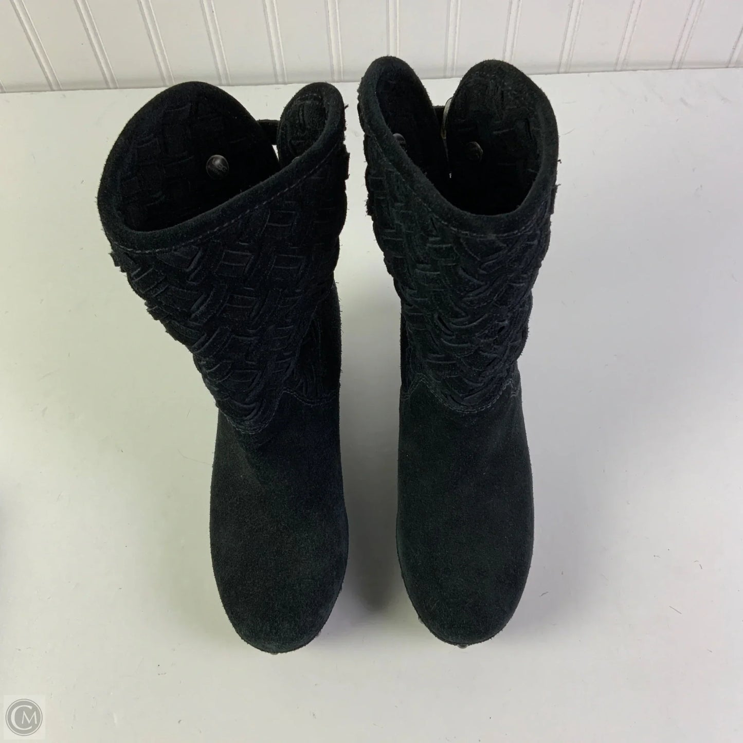 Boots Designer By Ugg In Black, Size: 7