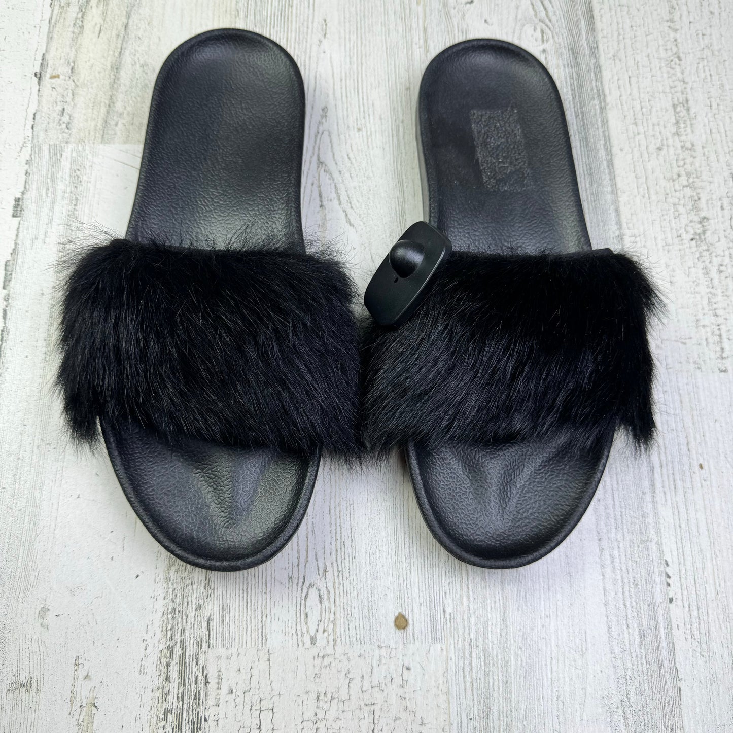Sandals Flats By Ugg  Size: 9