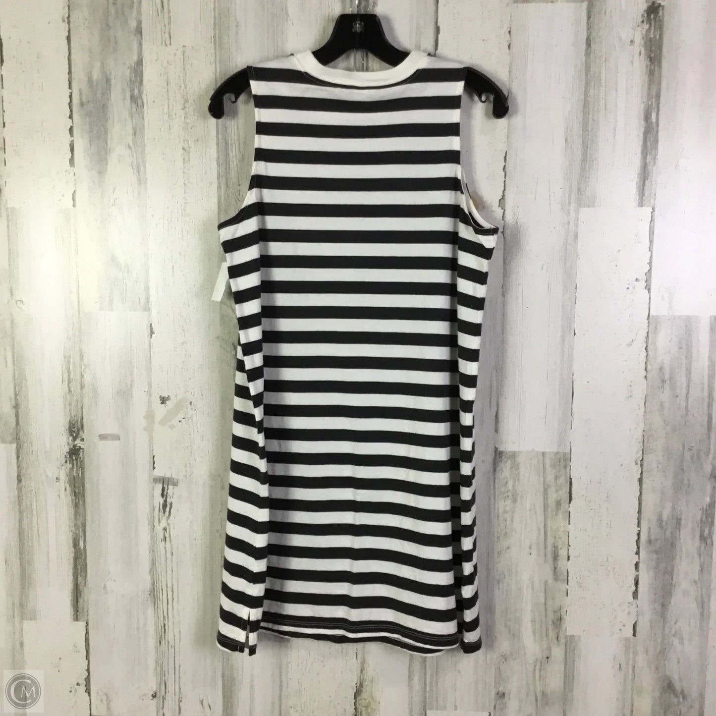 Dress Casual Short By Old Navy In Black & White, Size: M