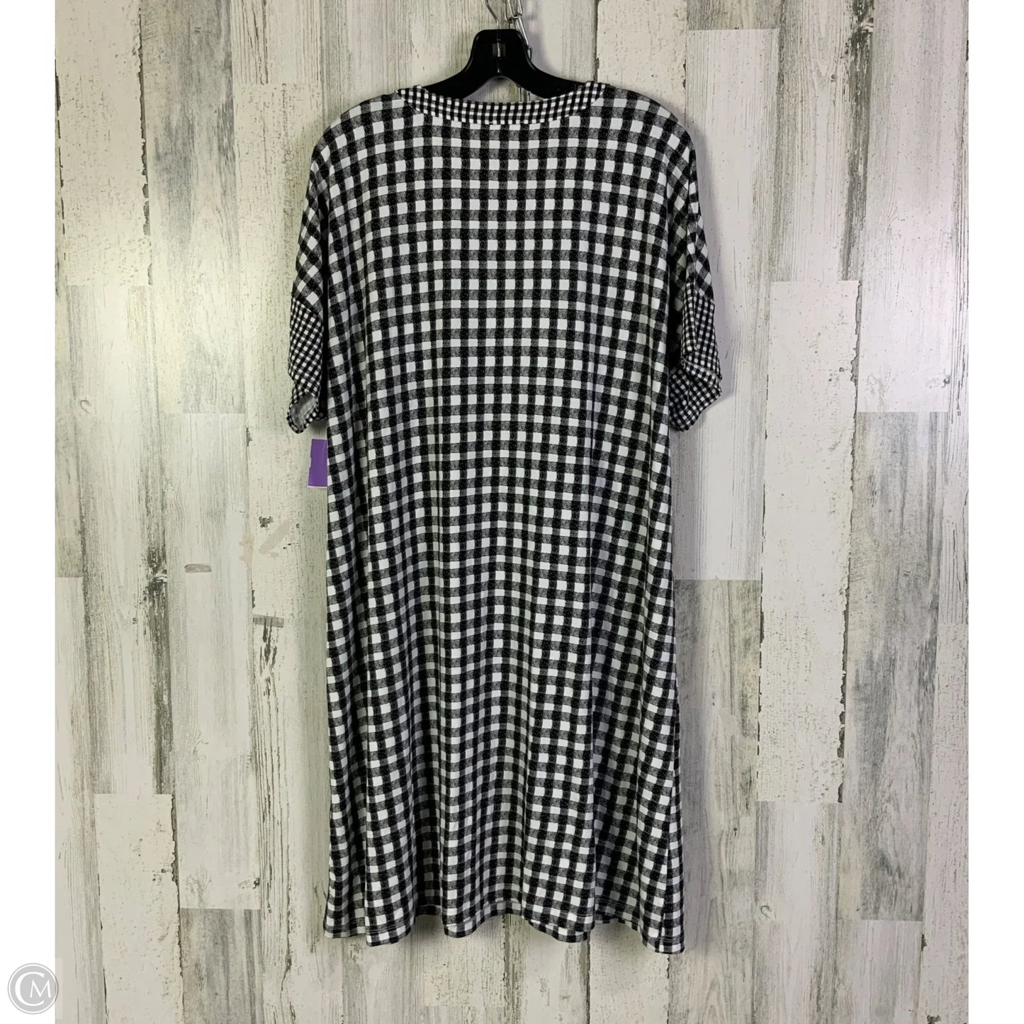 Dress Casual Short By Chicos In Black & White, Size: Xl