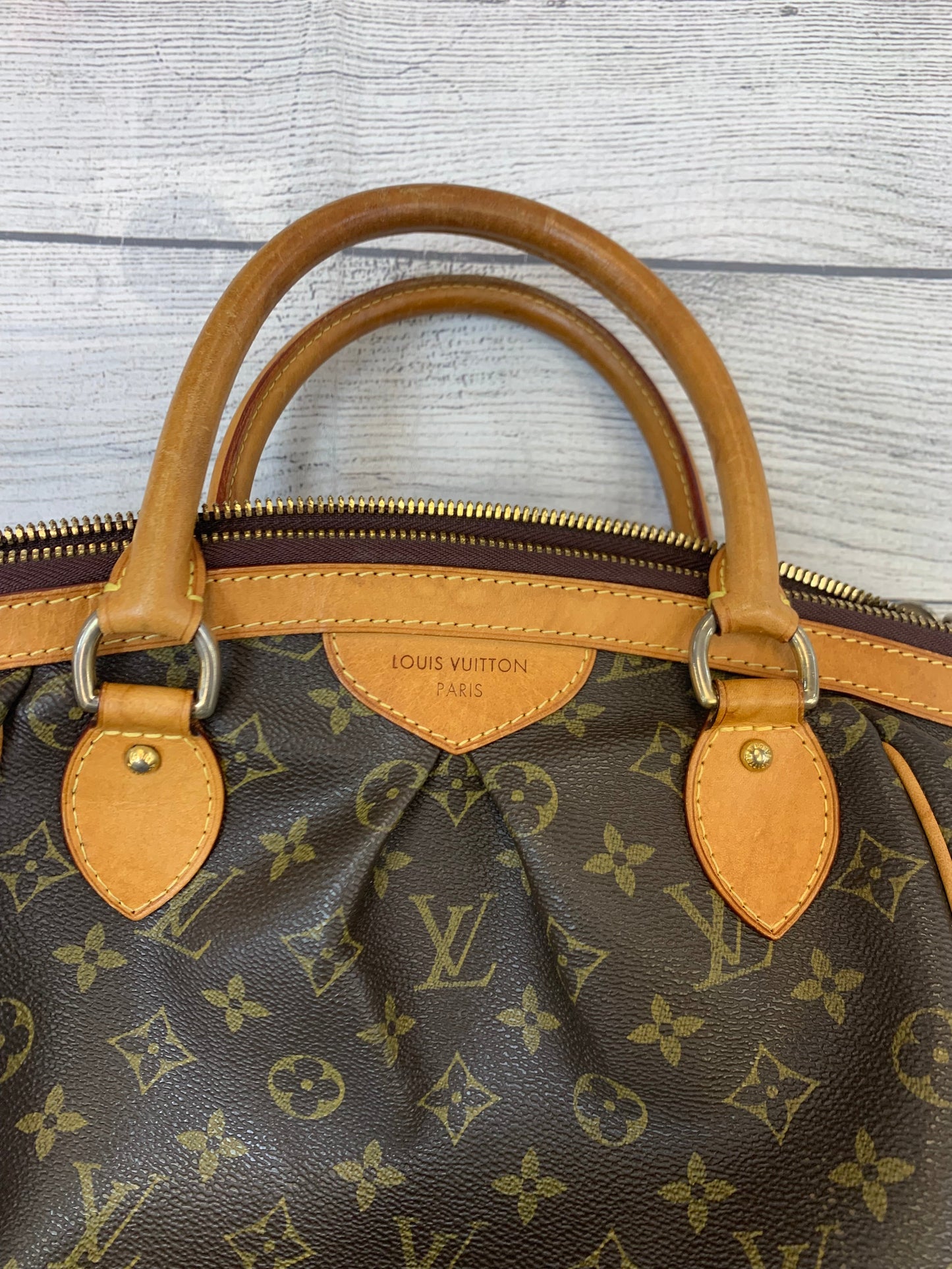 Handbag Designer By Louis Vuitton  Size: Small