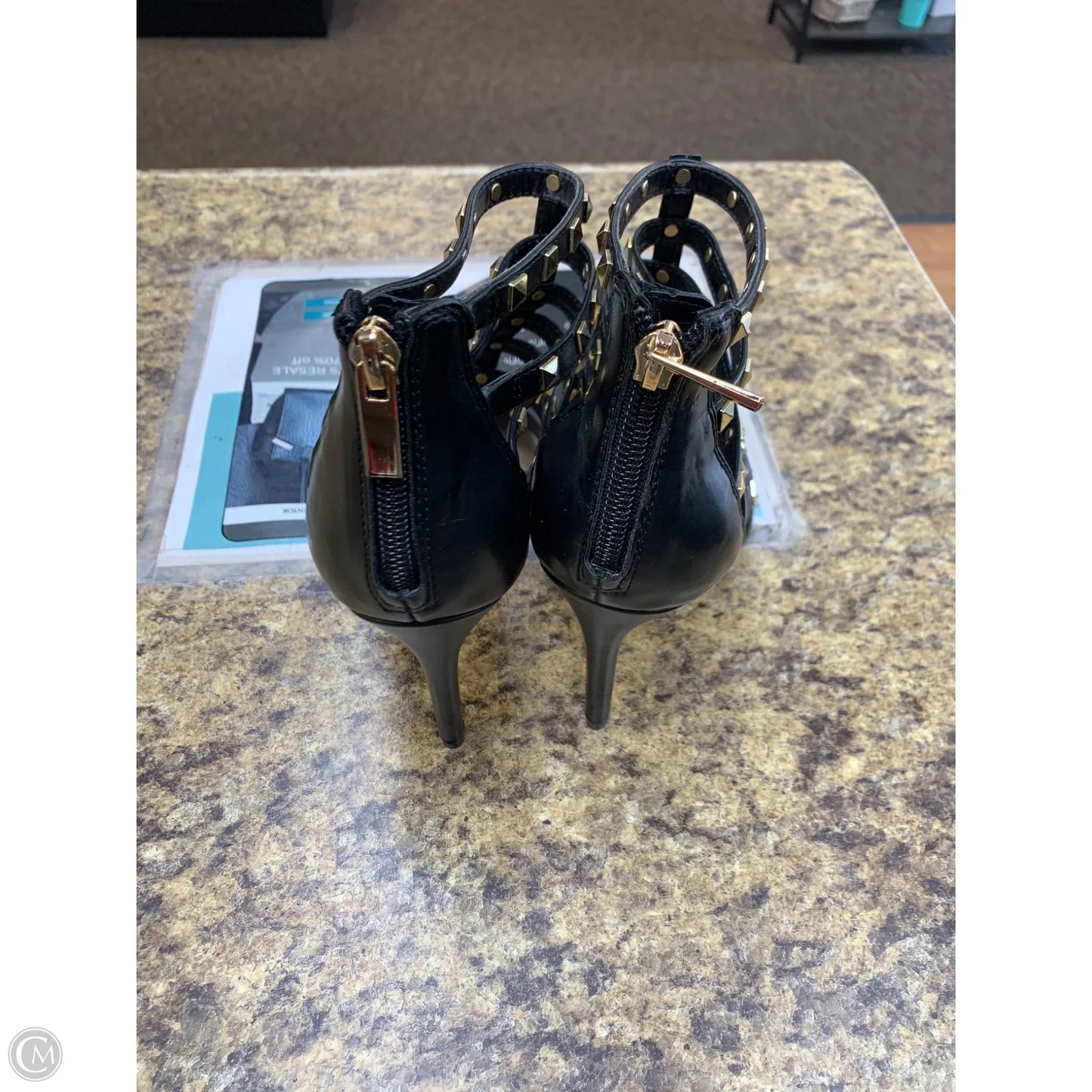 Shoes Heels Stiletto By Mix No 6 In Black & Gold, Size: 8