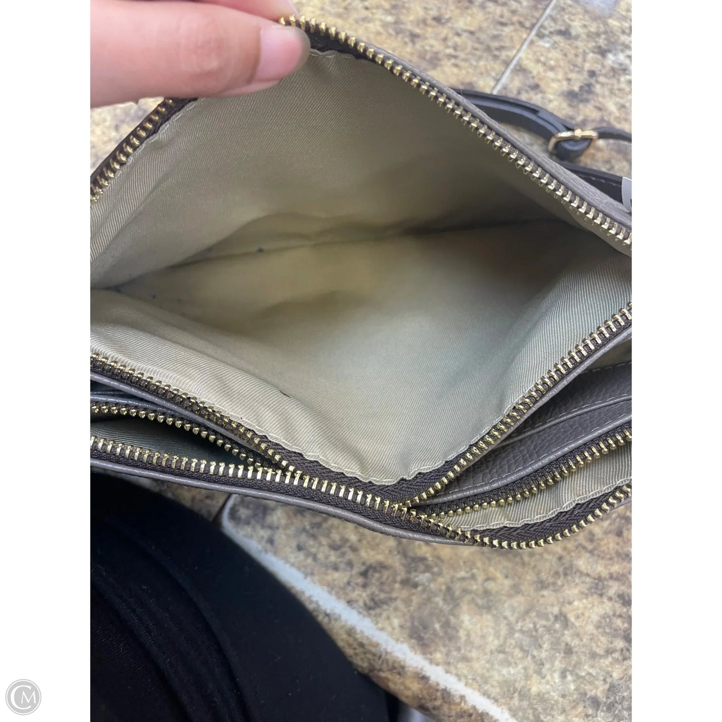 Crossbody Leather By Cmf, Size: Medium