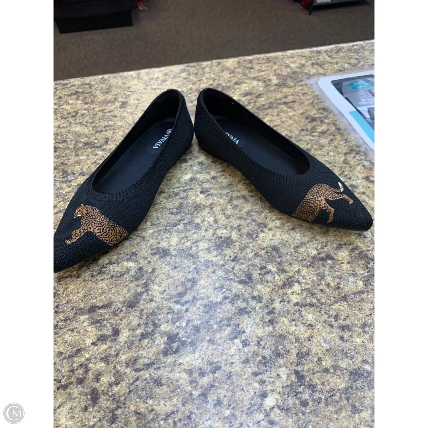 Shoes Flats By Vivaia In Black, Size: 9.5