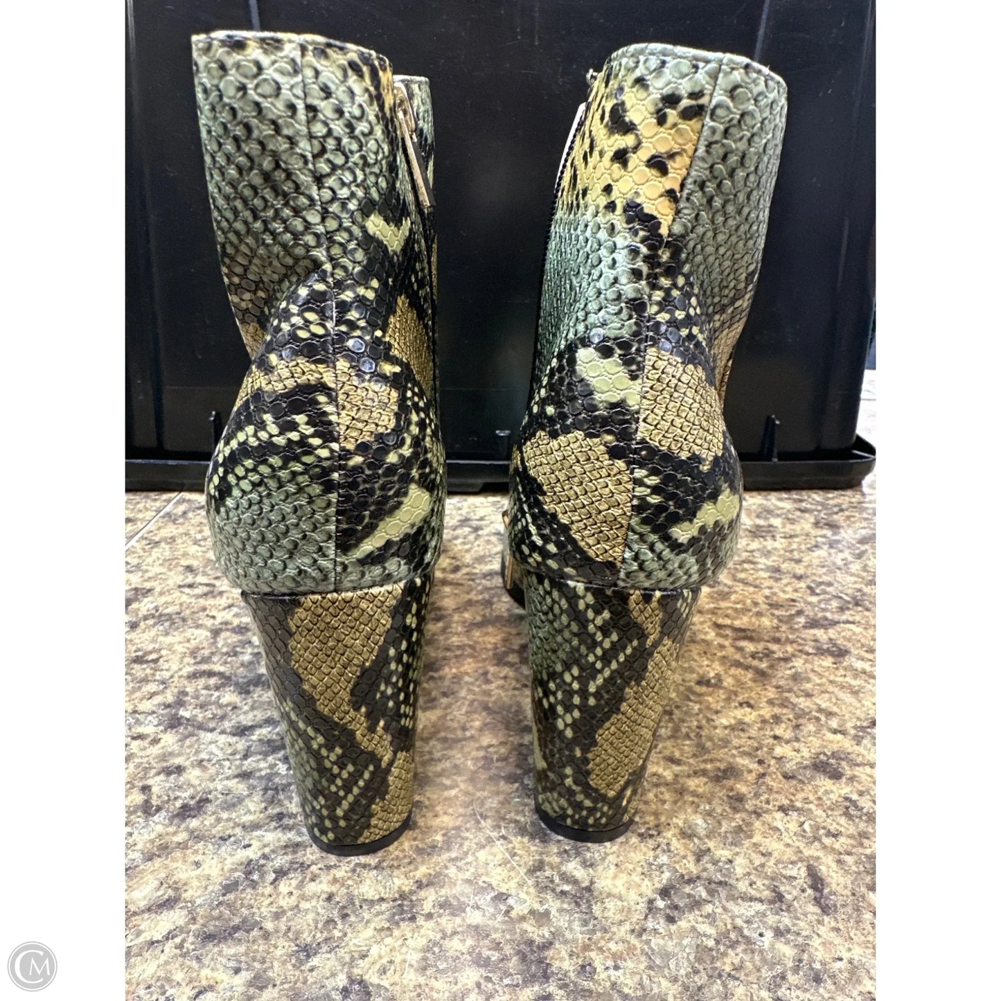 Boots Ankle Heels By Comfort Casual In Snakeskin Print, Size: 12