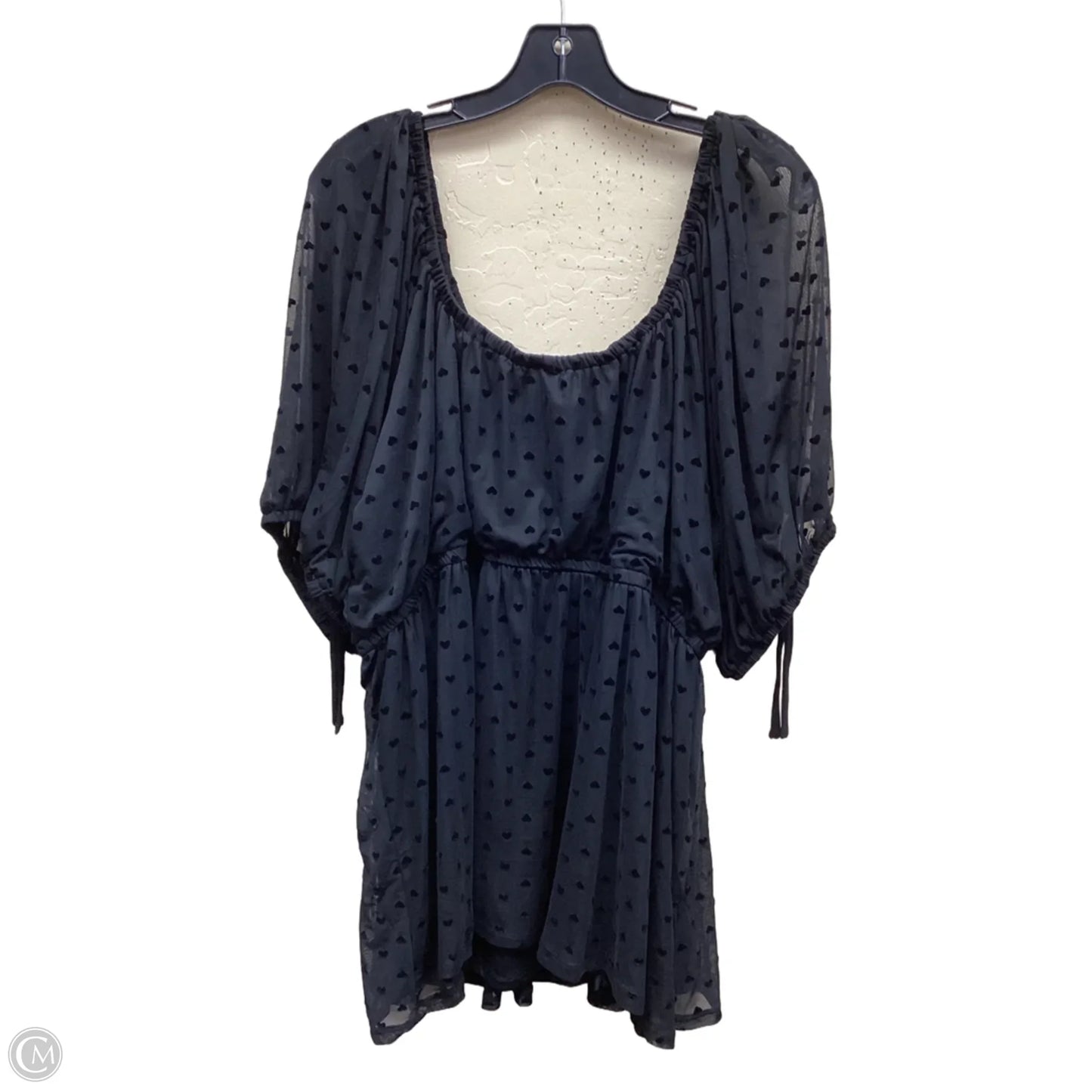 Top Short Sleeve By Torrid In Black, Size: 4x