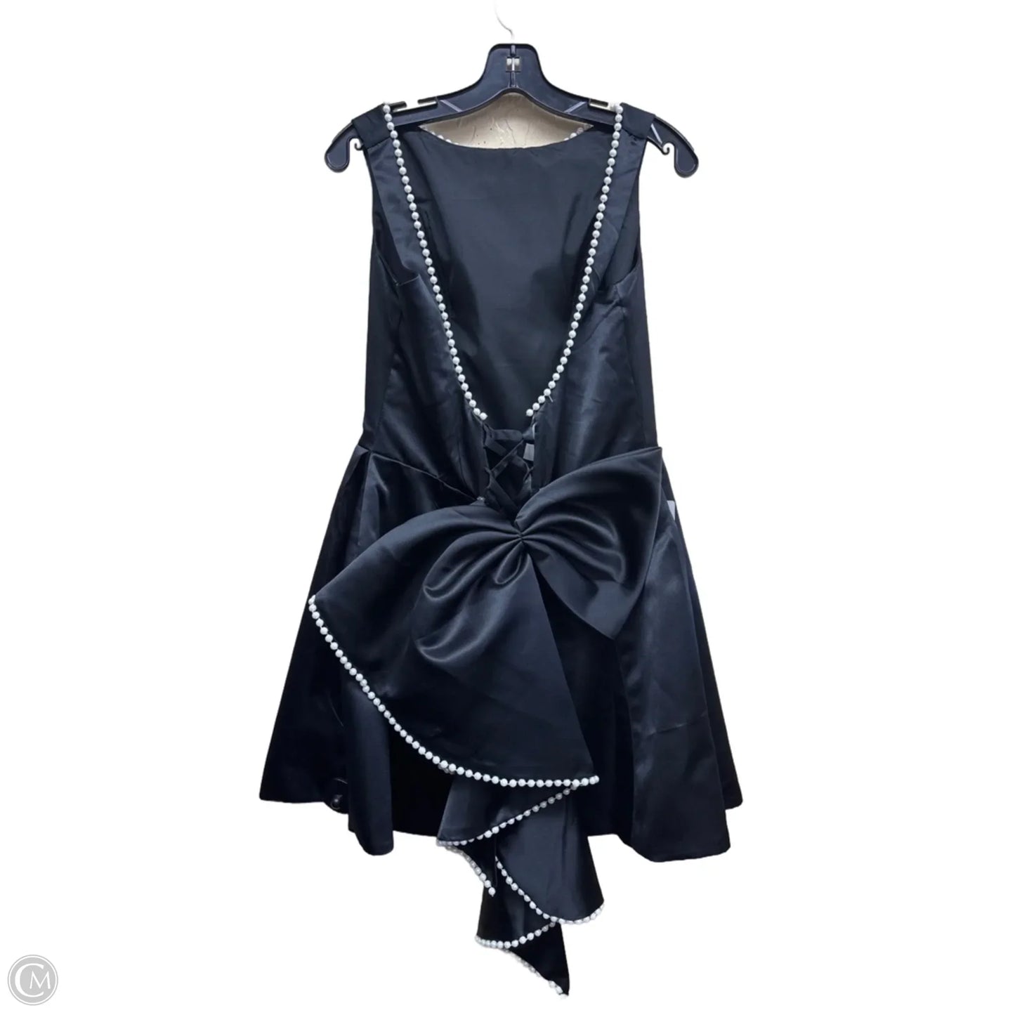 Dress Casual Short By Clothes Mentor In Black, Size: M