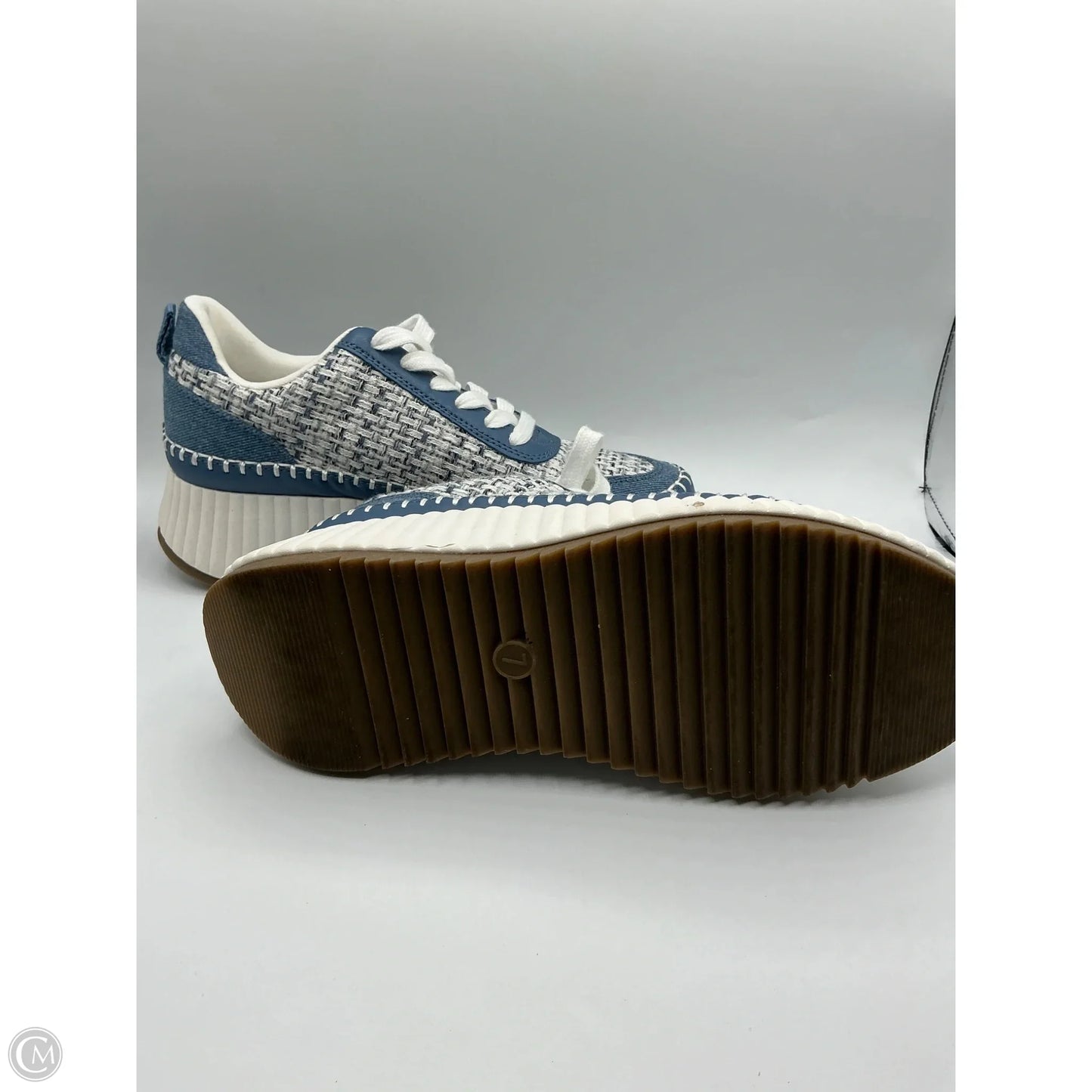 Shoes Sneakers By Universal Thread In Blue & White, Size: 7