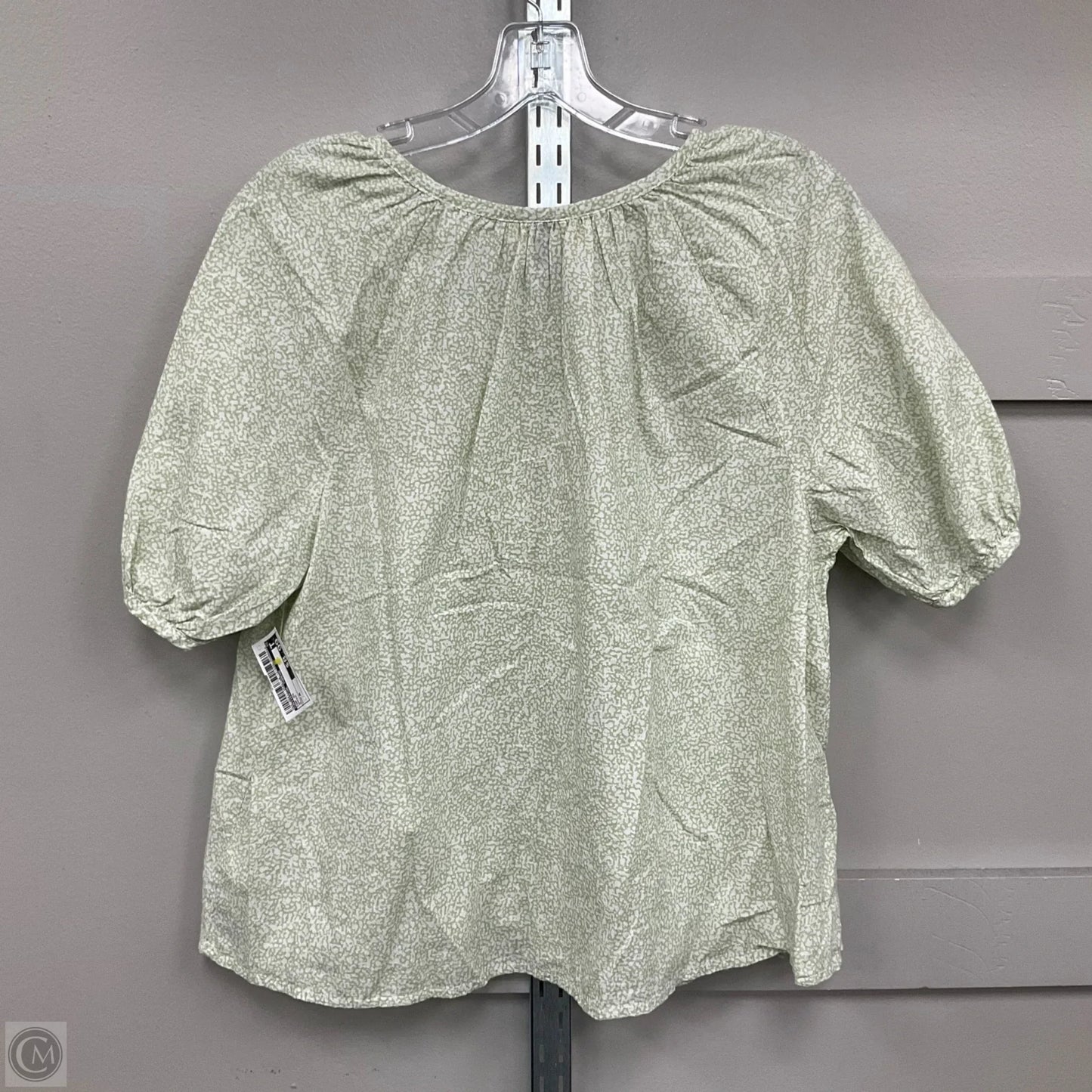 Top Short Sleeve By Universal Thread In Green, Size: M