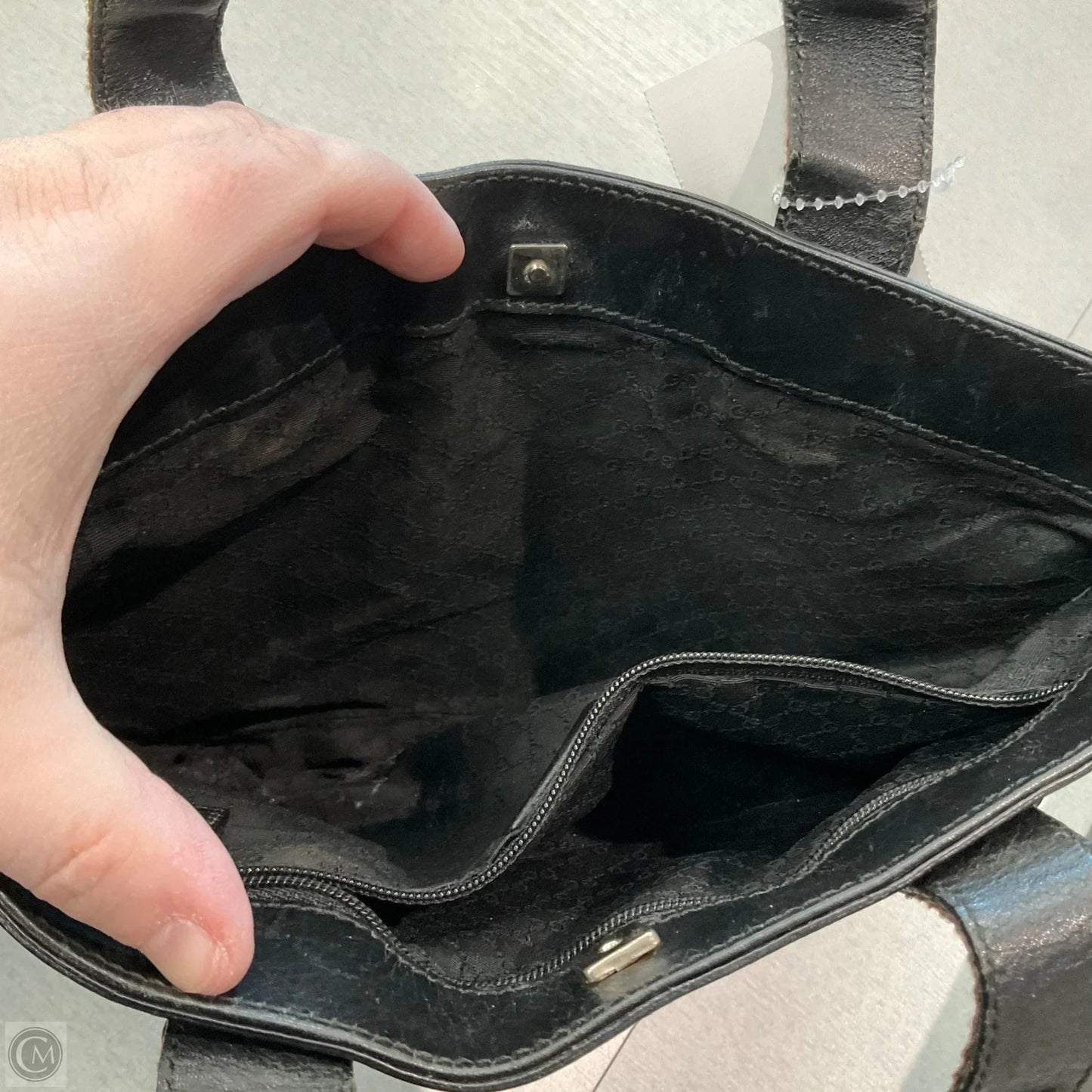 Handbag Luxury Designer By Gucci, Size: Small